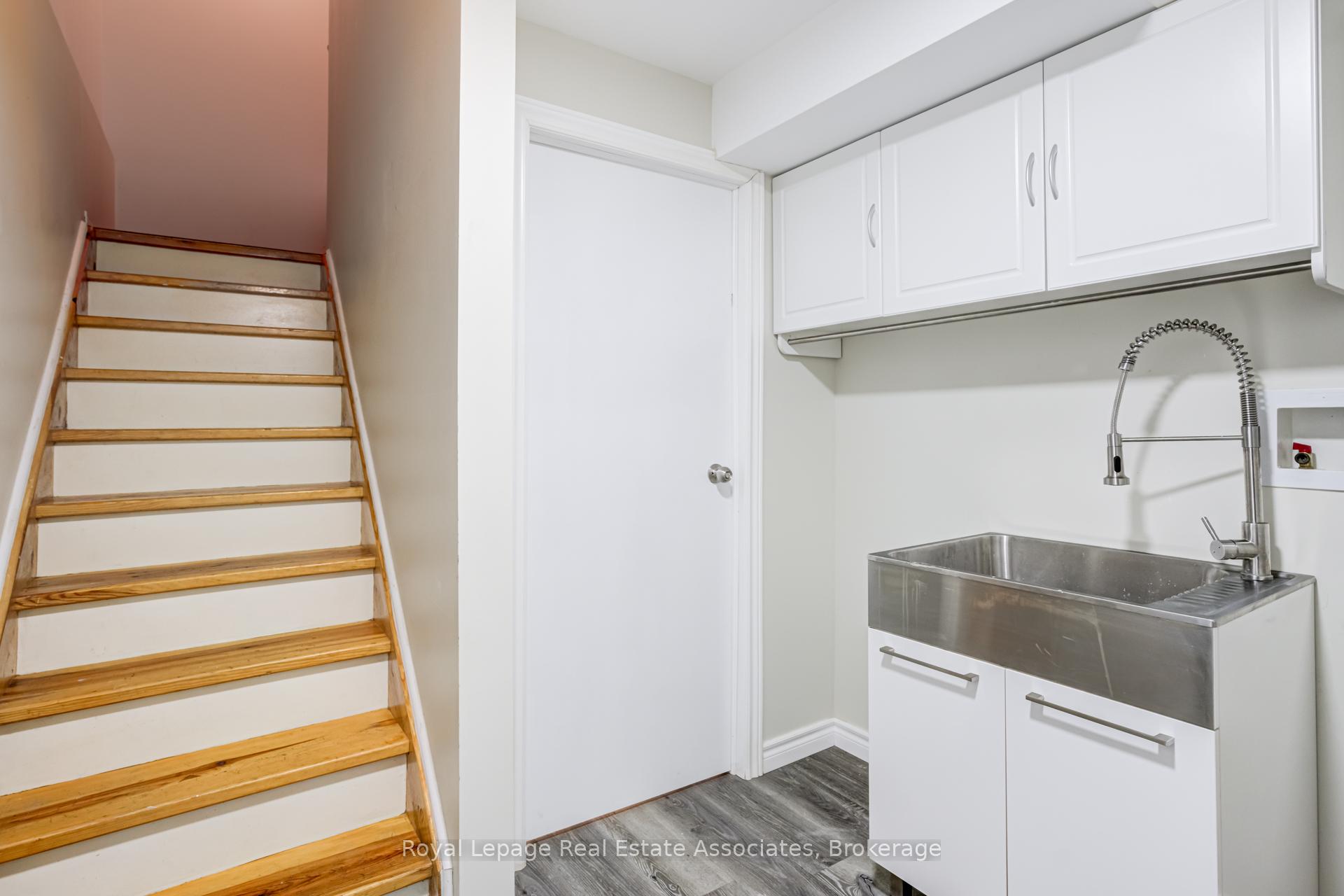 Photo 19 of 5453 Middleport Crescent, Mississauga, Hurontario — HOMEH