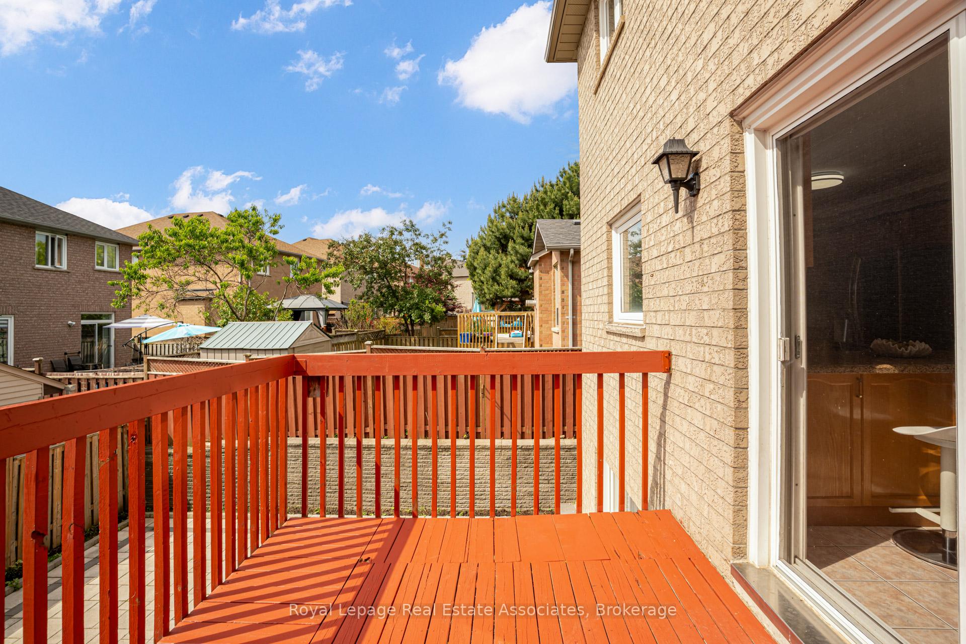 Photo 22 of 5453 Middleport Crescent, Mississauga, Hurontario — HOMEH