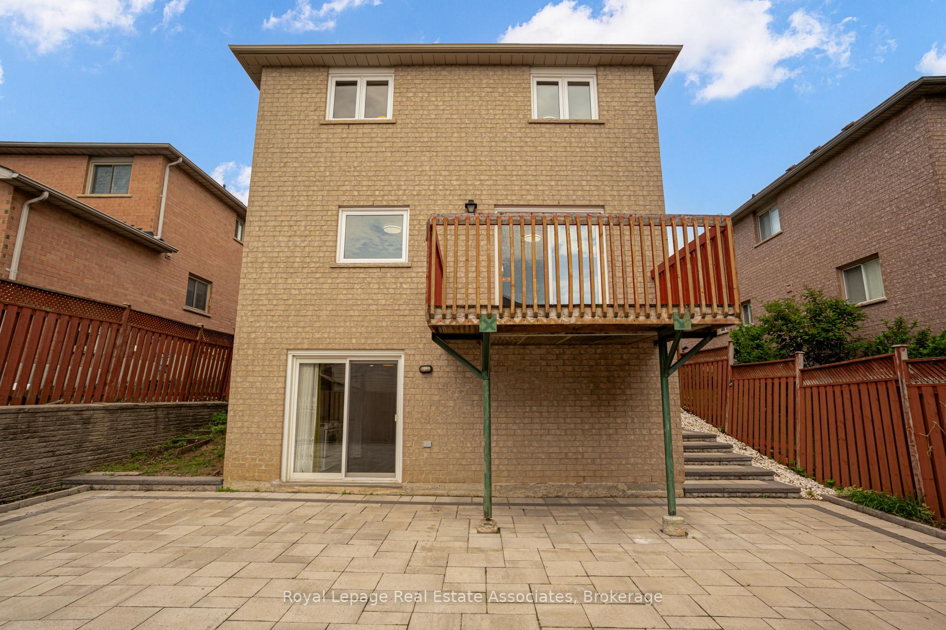 Photo 23 of 5453 Middleport Crescent, Mississauga, Hurontario — HOMEH