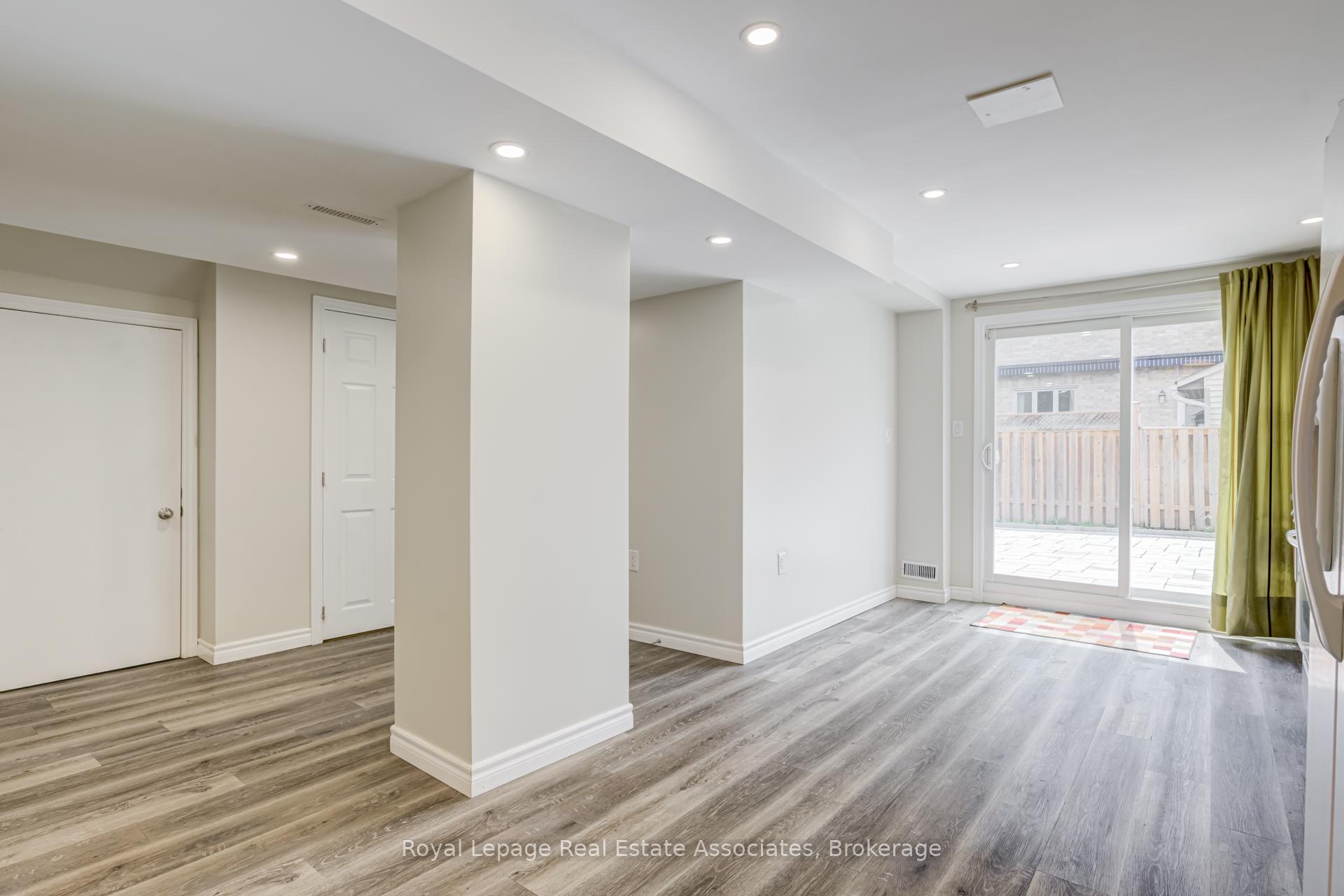 Photo 27 of 5453 Middleport Crescent, Mississauga, Hurontario — HOMEH
