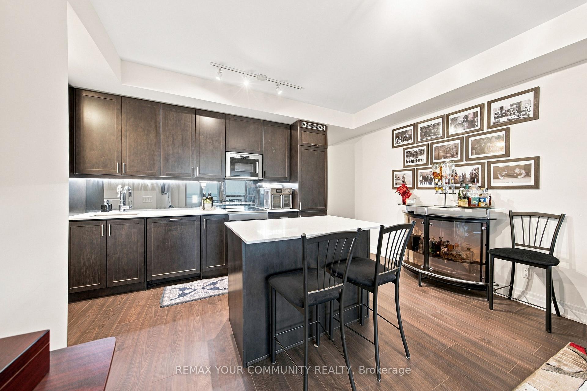 Photo 8 of Unit 406, 9075 Jane Street, Vaughan, Concord — HOMEH