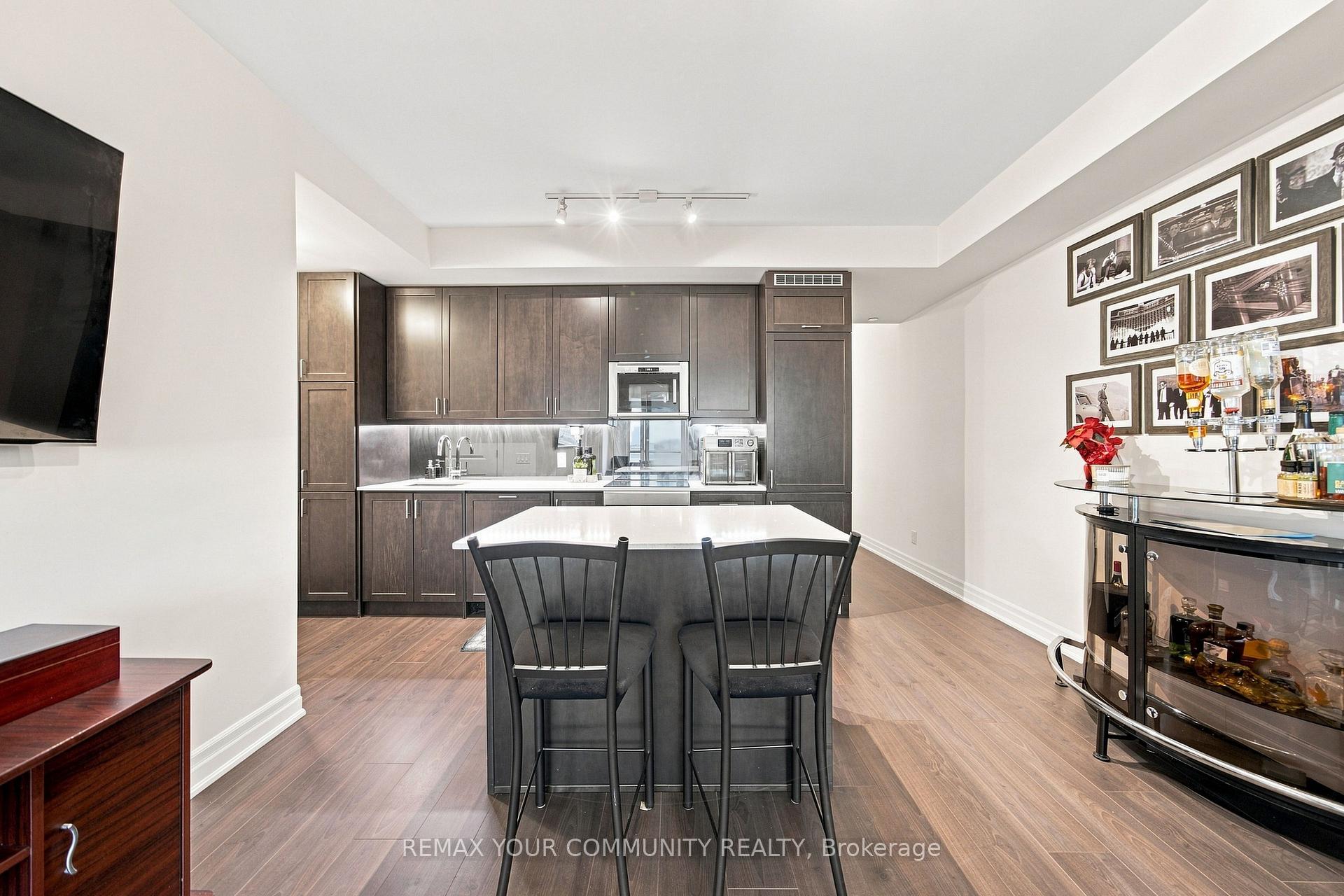 Photo 9 of Unit 406, 9075 Jane Street, Vaughan, Concord — HOMEH