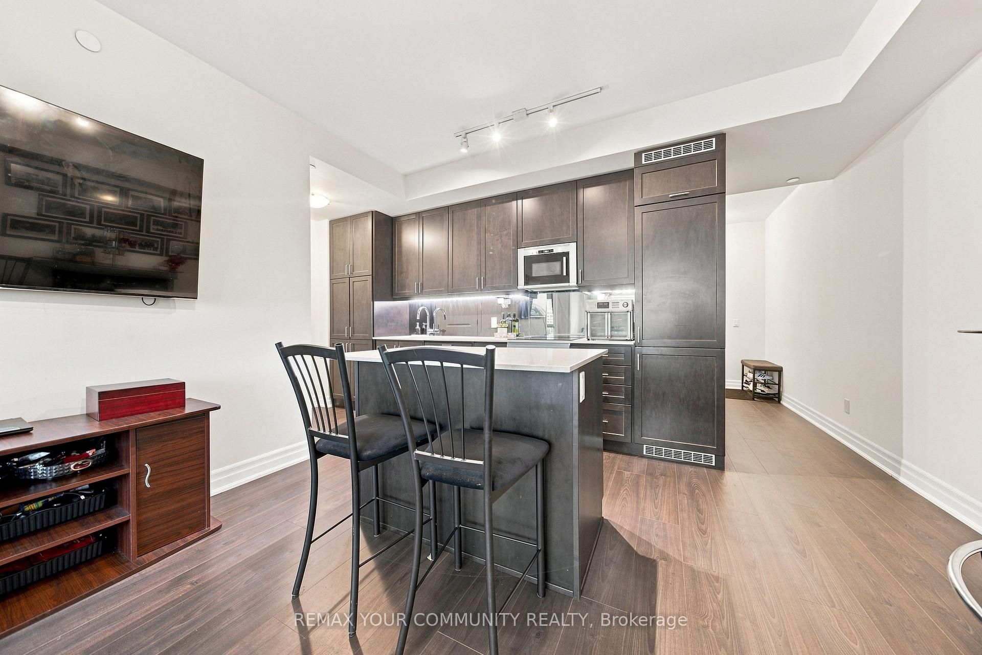 Photo 10 of Unit 406, 9075 Jane Street, Vaughan, Concord — HOMEH