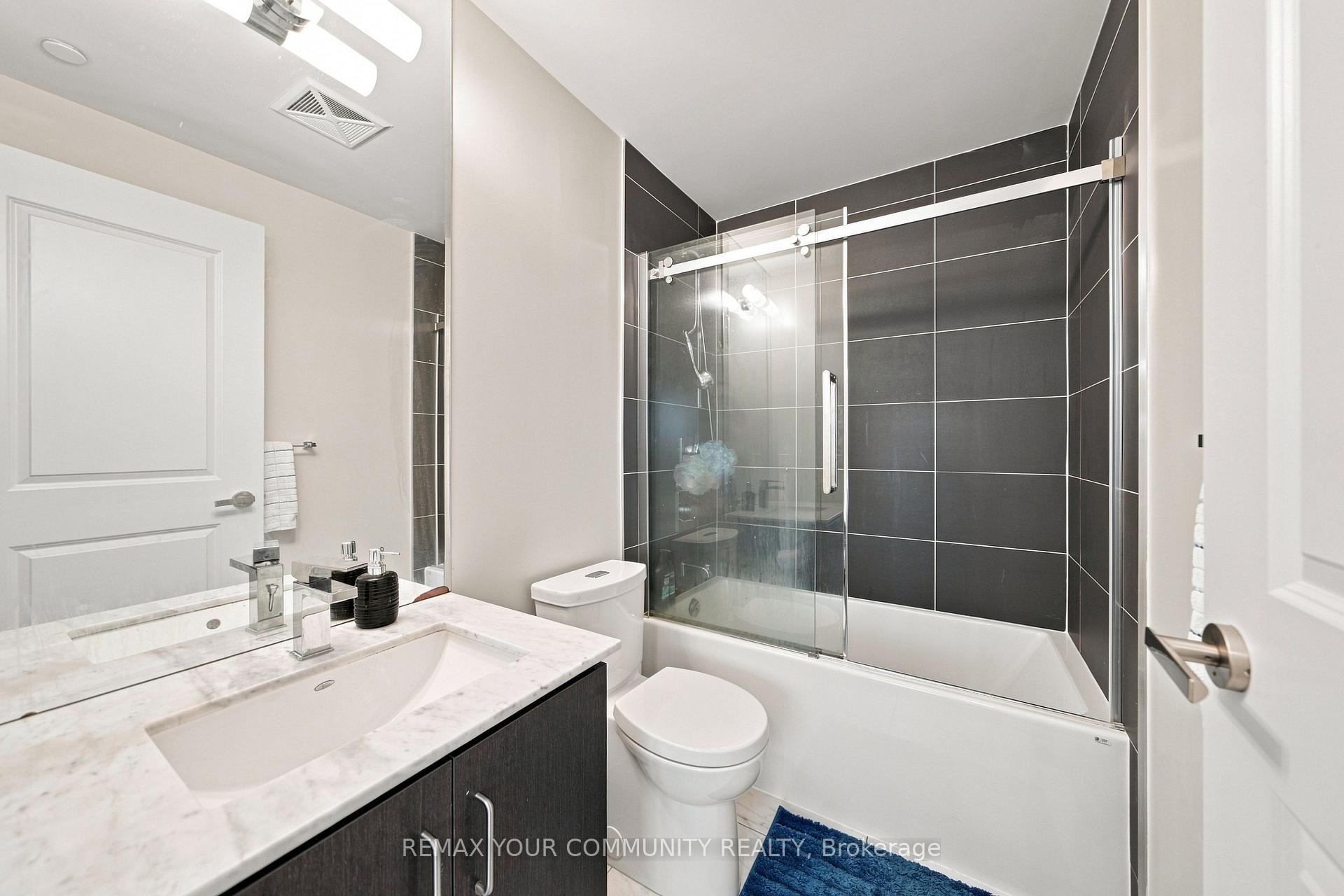 Photo 23 of Unit 406, 9075 Jane Street, Vaughan, Concord — HOMEH