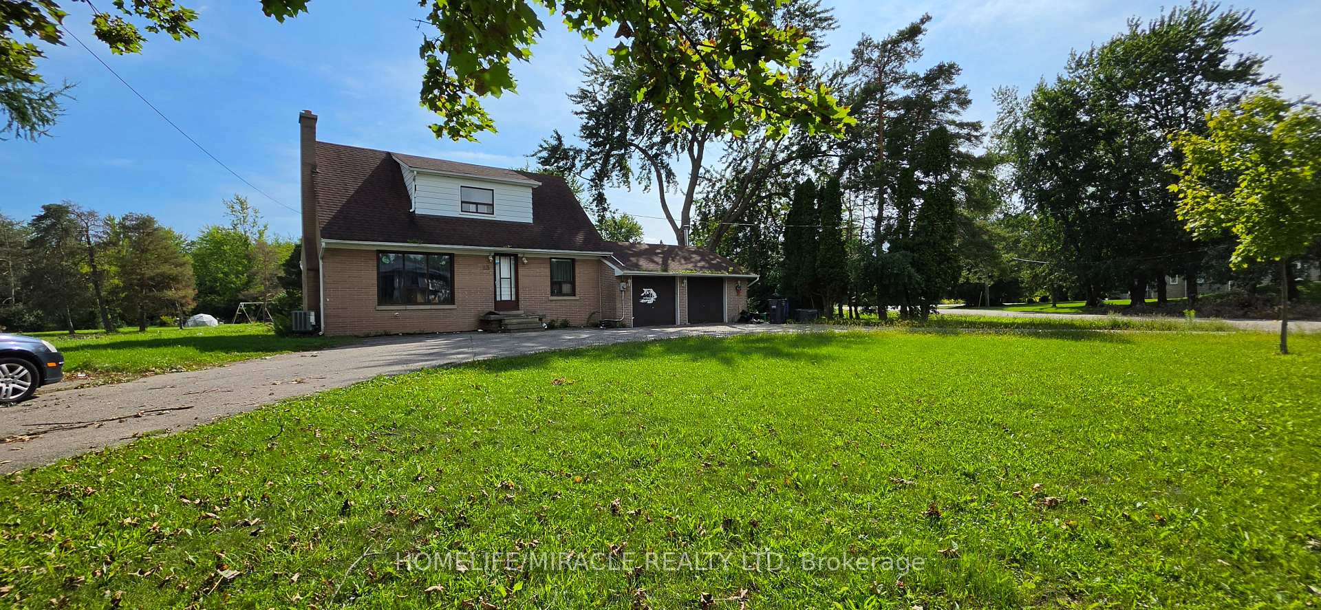 Photo 19 of 23 Marysfield Drive, Brampton, Toronto Gore Rural Estate — HOMEH