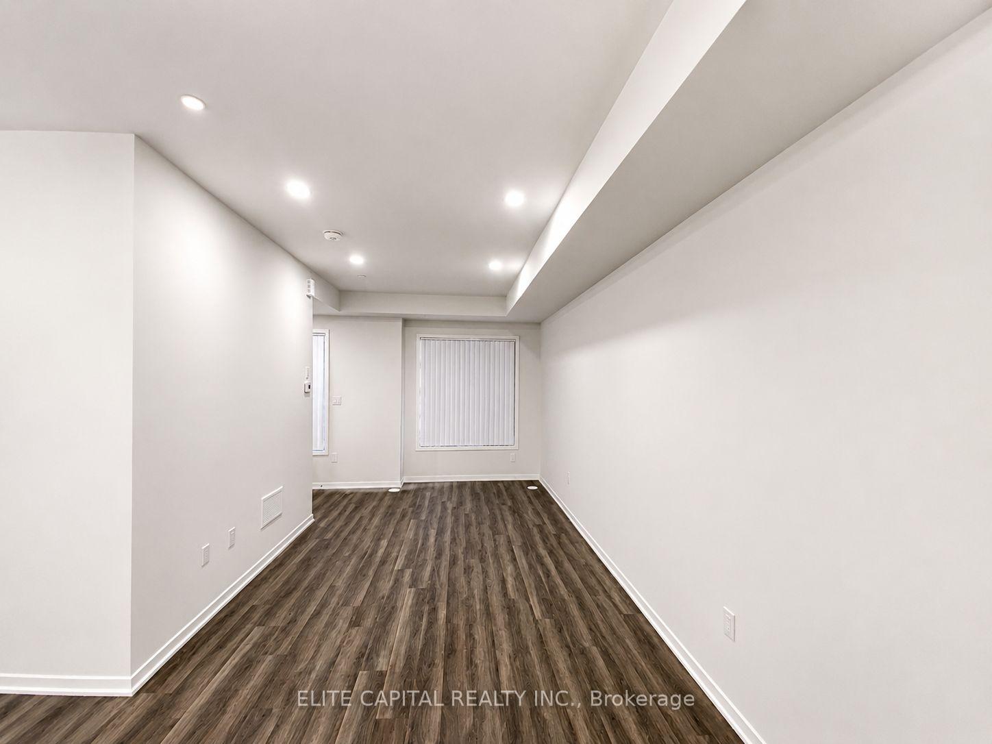 Photo 5 of Unit TH 351, 100 Honeycrisp Crescent, Vaughan, Vaughan Corporate Centre — HOMEH