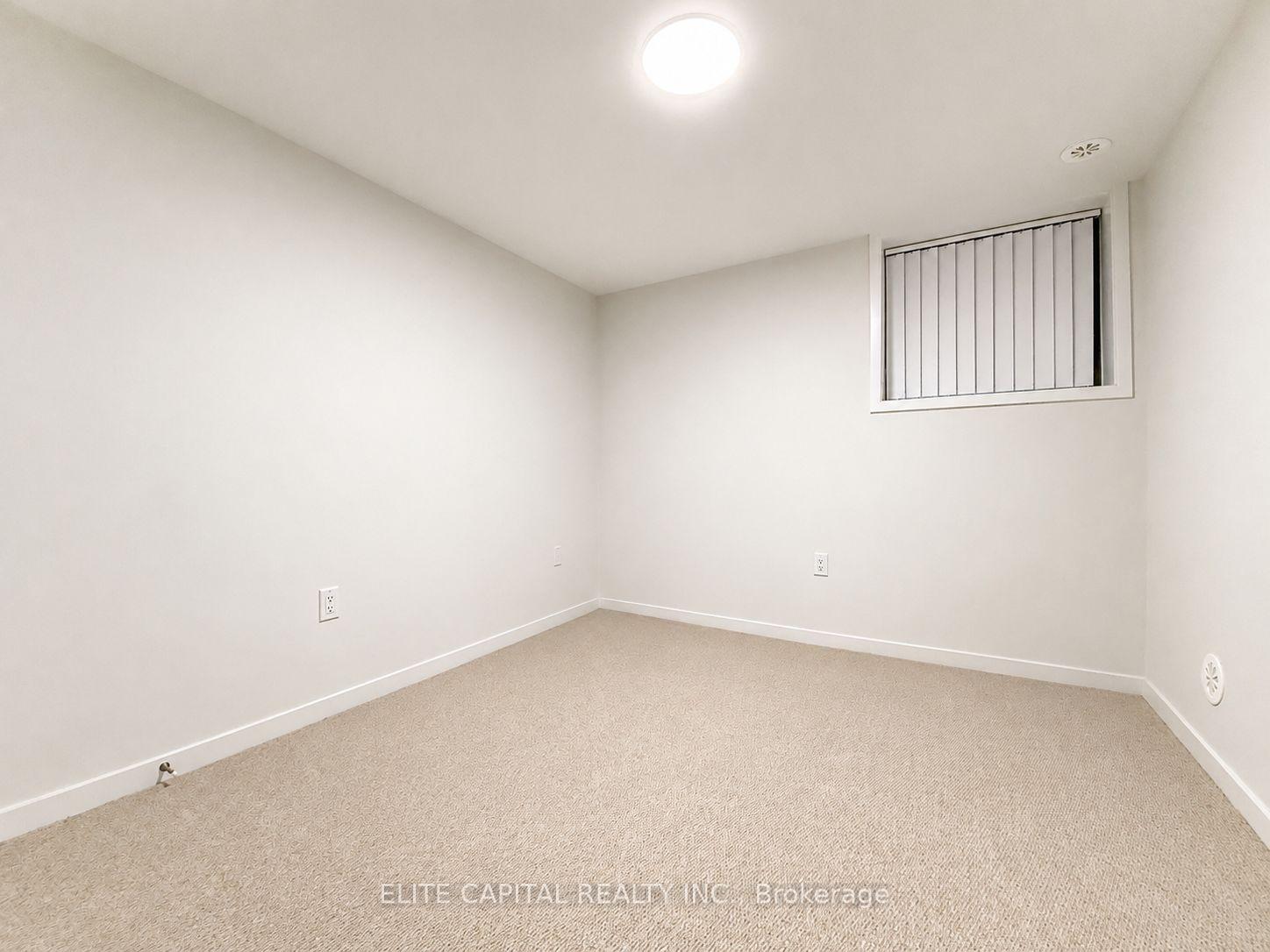 Photo 11 of Unit TH 351, 100 Honeycrisp Crescent, Vaughan, Vaughan Corporate Centre — HOMEH