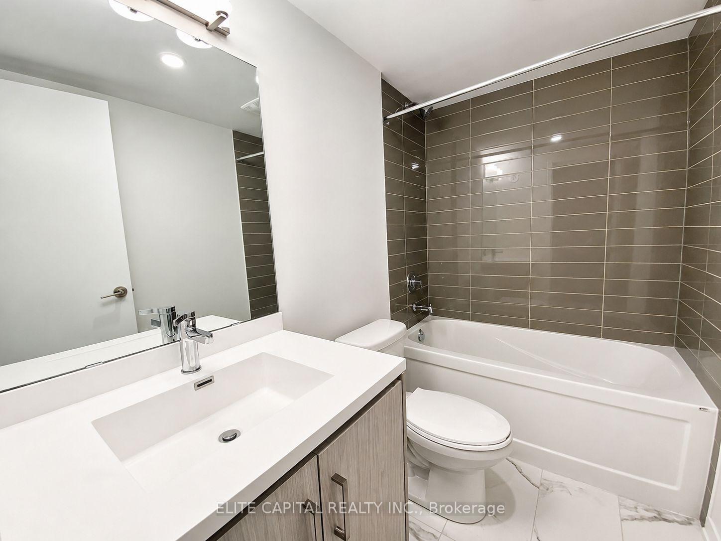 Photo 12 of Unit TH 351, 100 Honeycrisp Crescent, Vaughan, Vaughan Corporate Centre — HOMEH