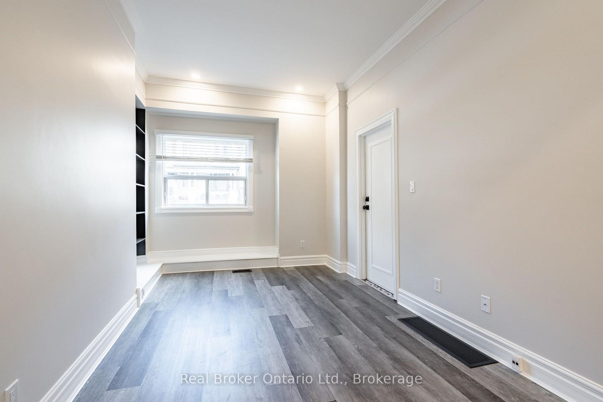 Photo 8 of Unit 2, 279 Main Street W, Hamilton, Kirkendall — HOMEH