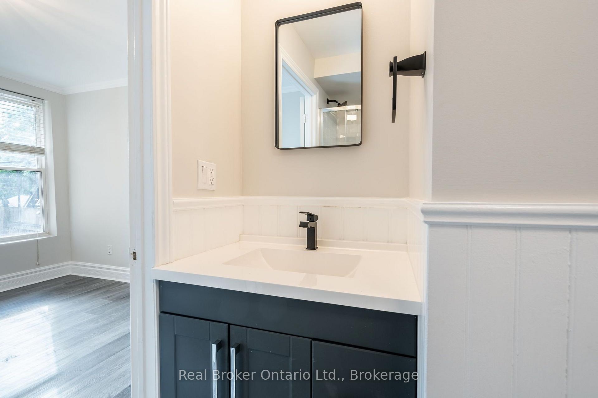 Photo 13 of Unit 2, 279 Main Street W, Hamilton, Kirkendall — HOMEH