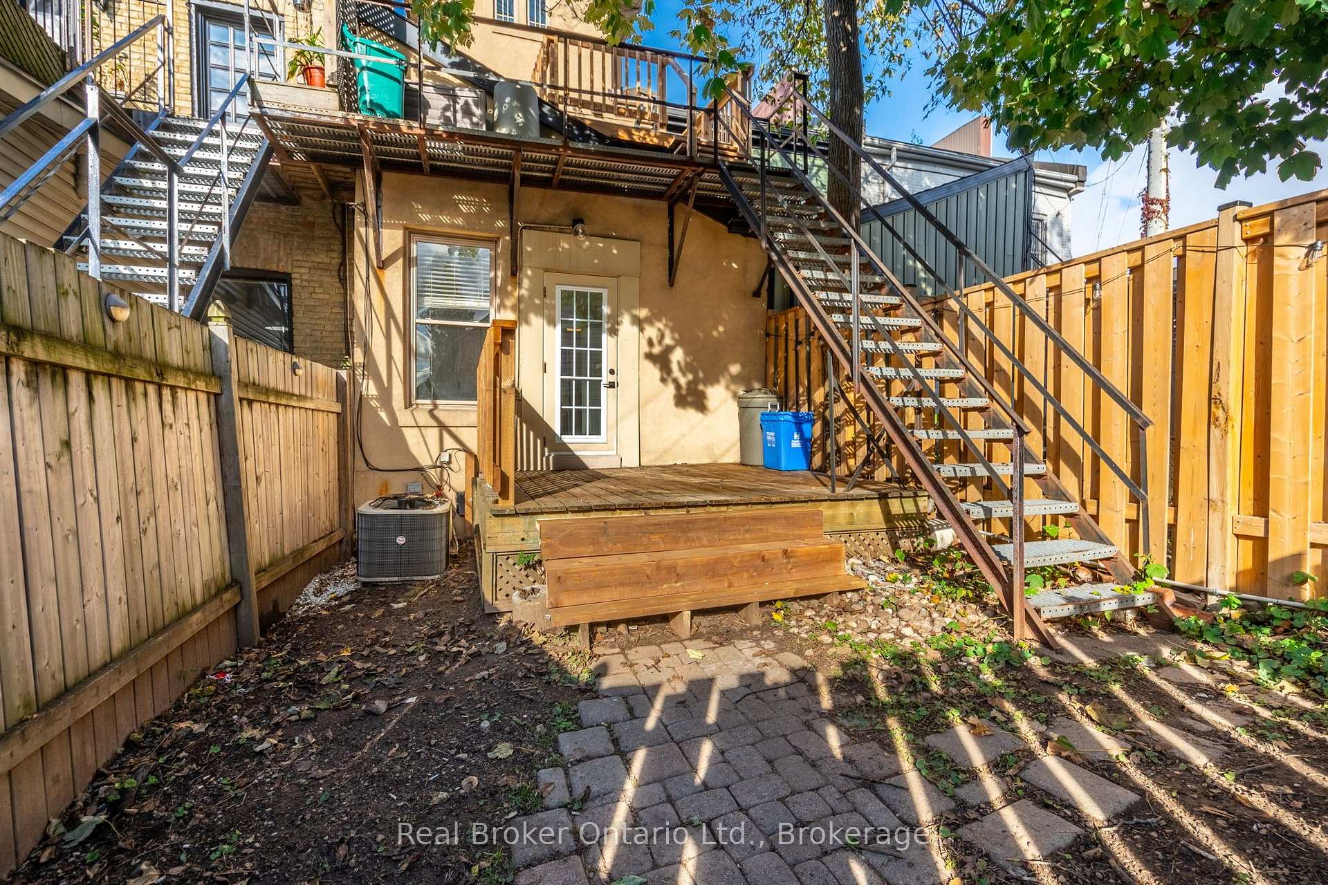 Photo 20 of Unit 2, 279 Main Street W, Hamilton, Kirkendall — HOMEH
