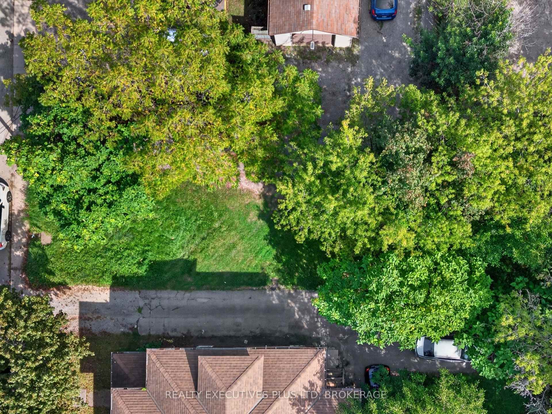 Photo 4 of 4840 Willmott Street, Niagara Falls, Cherrywood — HOMEH