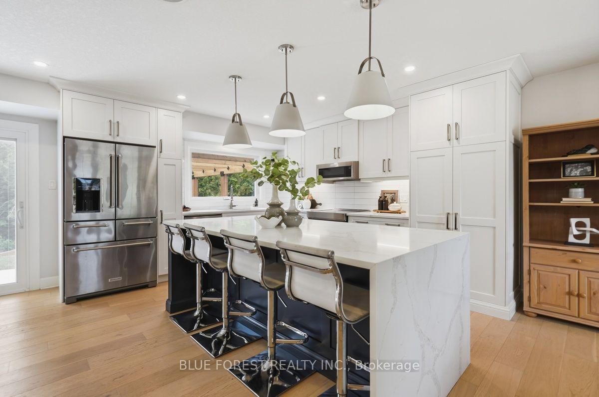Photo 10 of 21 Agincourt Place, London, South T — HOMEH