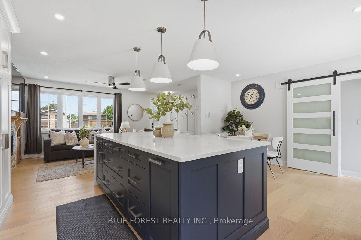 Photo 15 of 21 Agincourt Place, London, South T — HOMEH