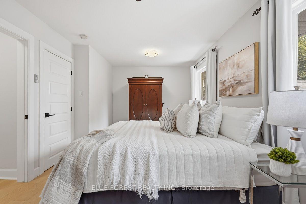 Photo 20 of 21 Agincourt Place, London, South T — HOMEH