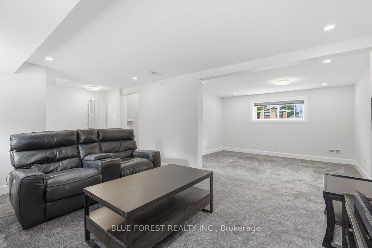 Photo 30 of 21 Agincourt Place, London, South T — HOMEH