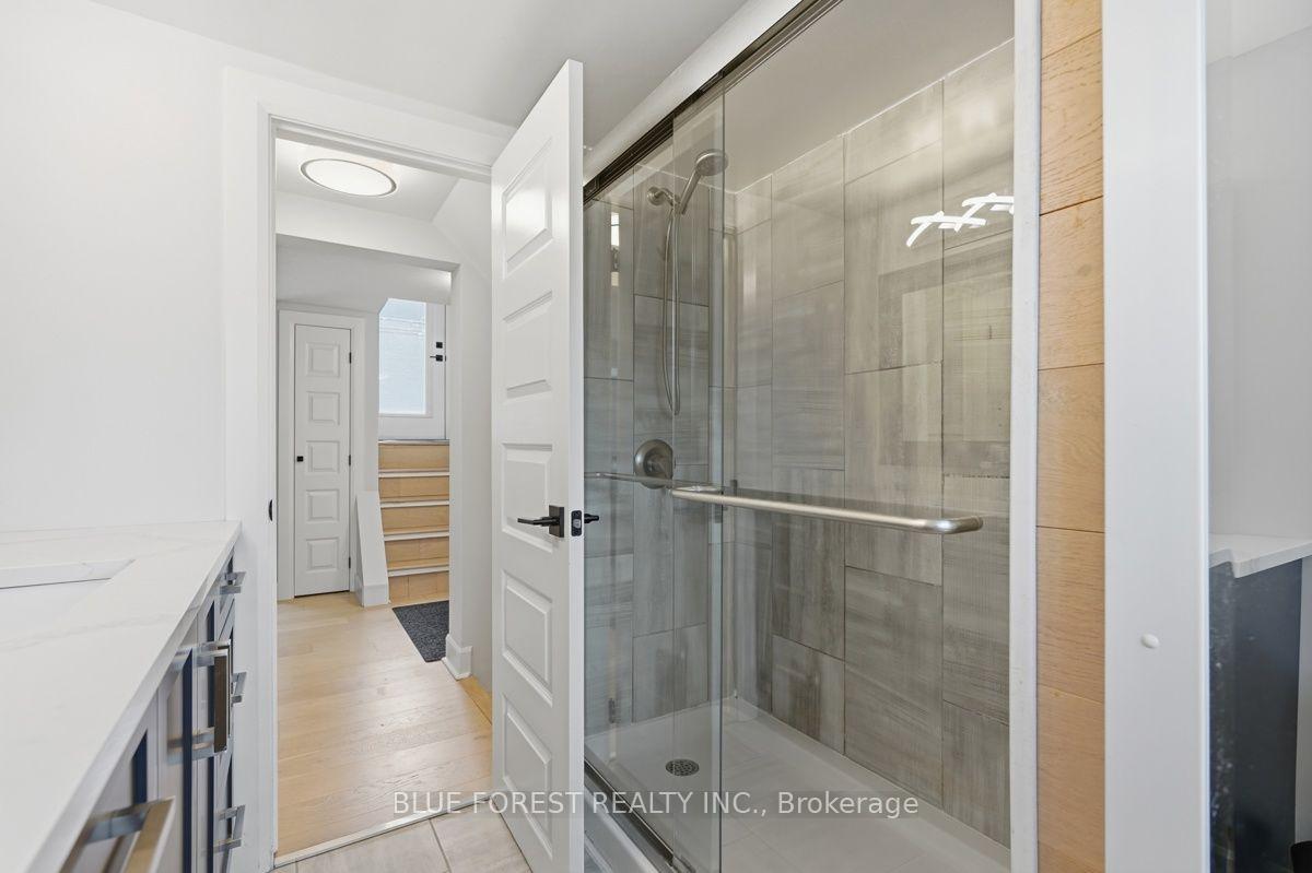 Photo 33 of 21 Agincourt Place, London, South T — HOMEH
