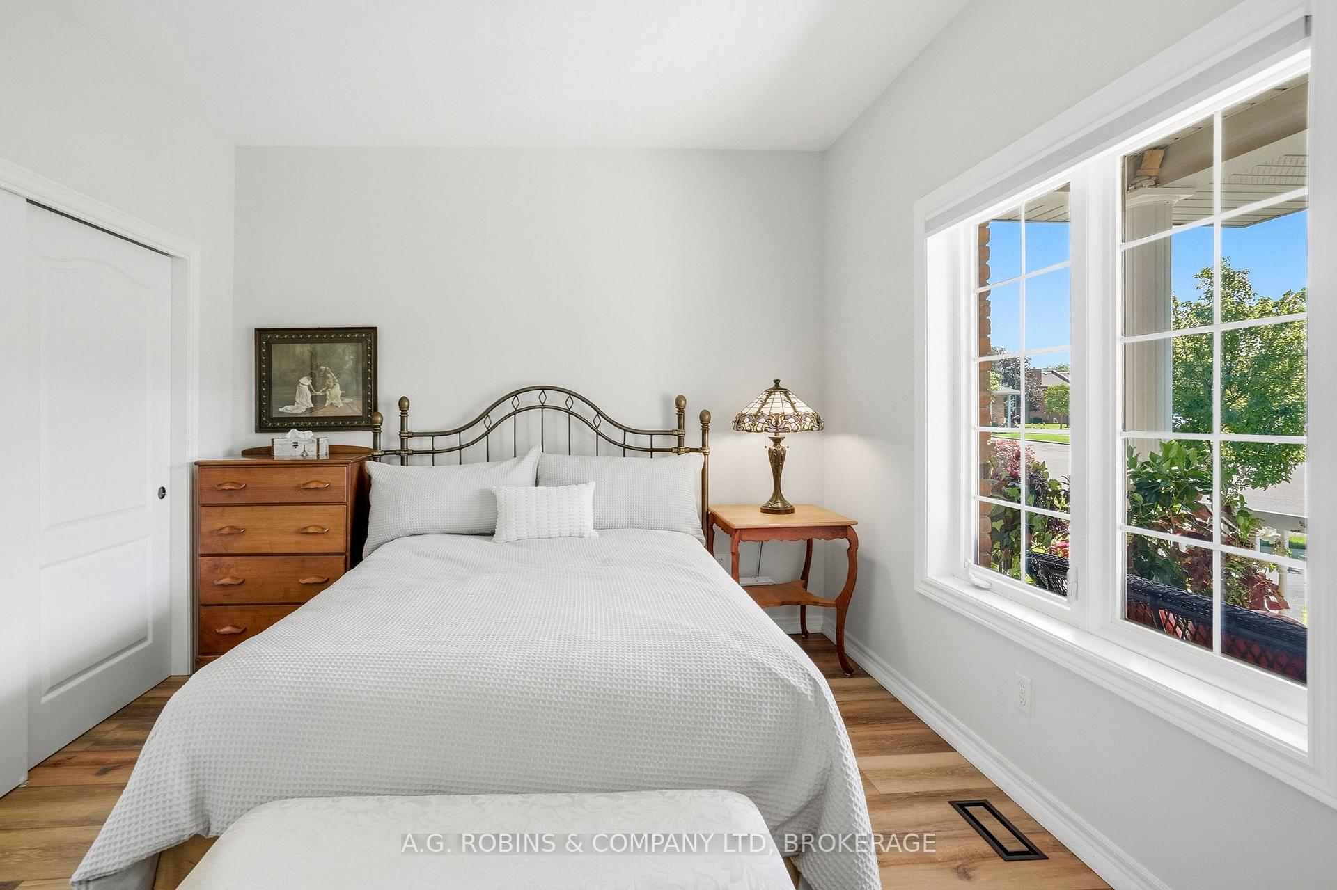 Photo 24 of 98 Maple Street, Port Colborne, Sugarloaf — HOMEH