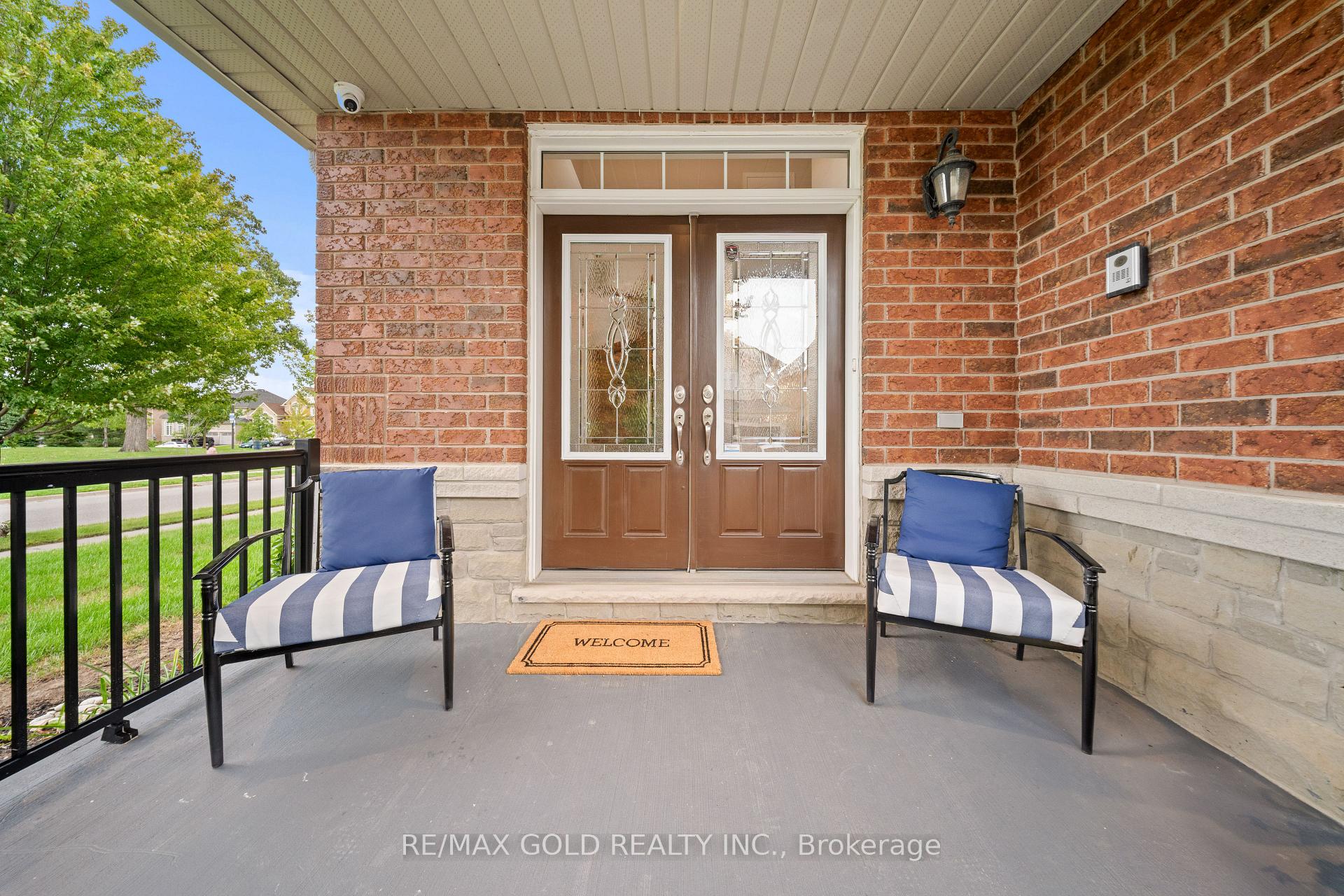 Photo 3 of 1 Daylilly Terrace, Brampton, Bram East — HOMEH