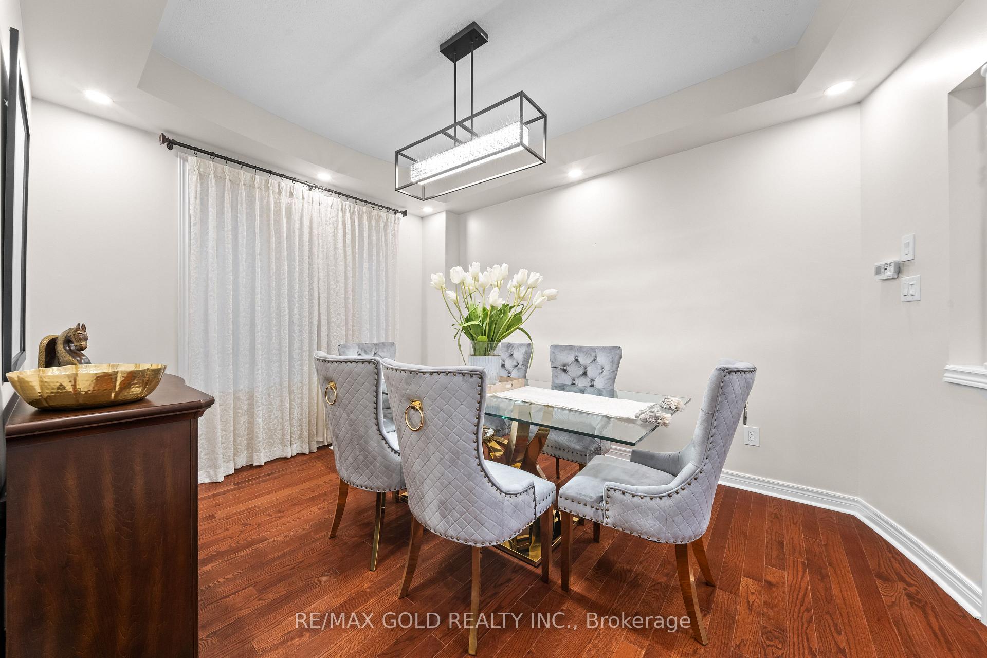 Photo 13 of 1 Daylilly Terrace, Brampton, Bram East — HOMEH