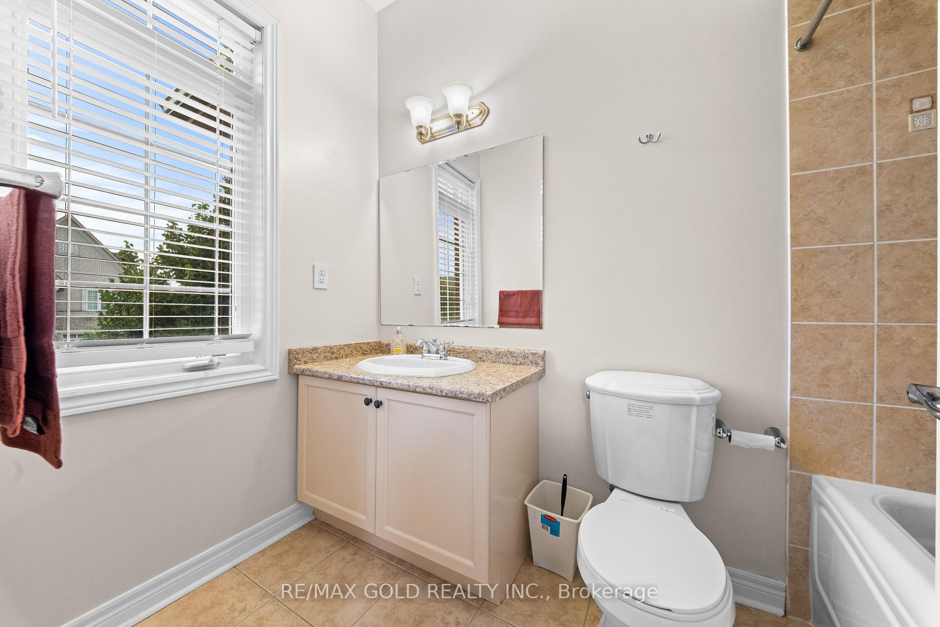 Photo 18 of 1 Daylilly Terrace, Brampton, Bram East — HOMEH