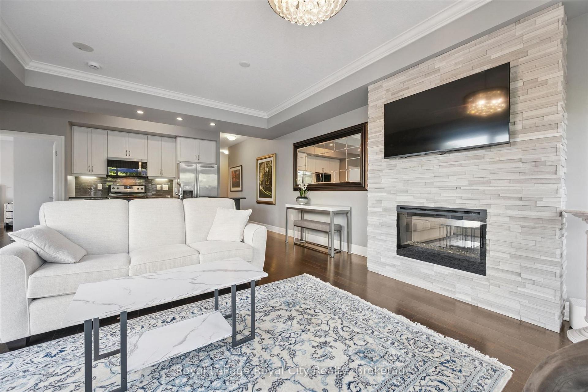 Photo 9 of Unit 306, 150 Wellington Street E, Guelph, Downtown — HOMEH