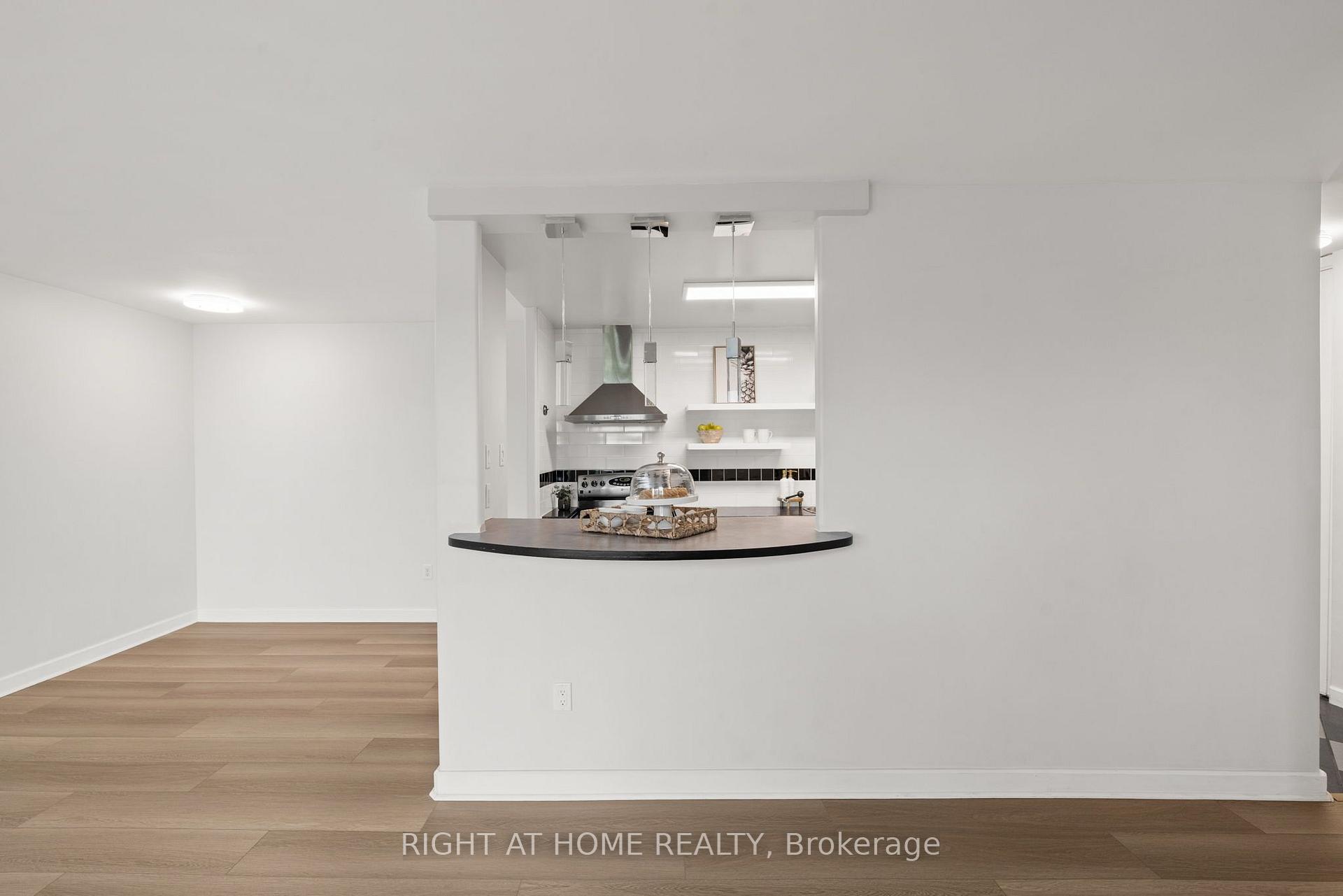 Photo 9 of Unit 503, 1025 Richmond Road, Ottawa, Woodroffe — HOMEH
