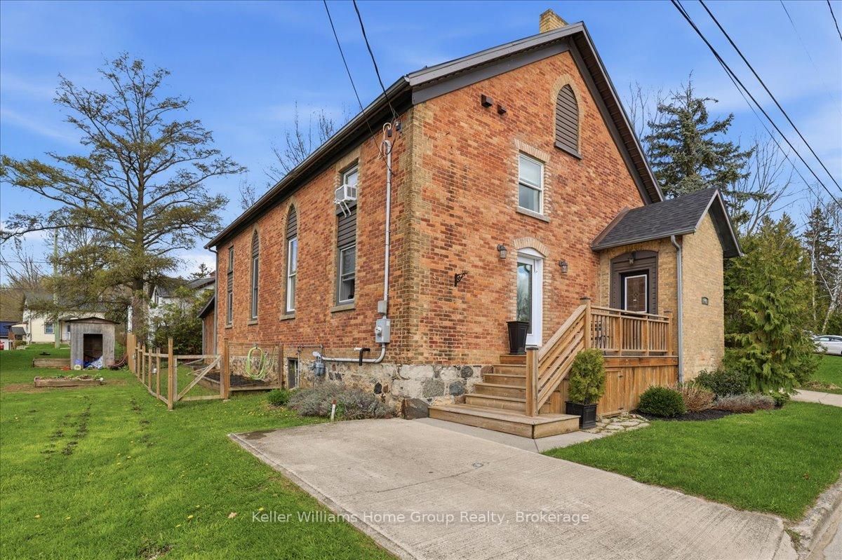 Photo 2 of 44 2nd Avenue, Arran-Elderslie — HOMEH