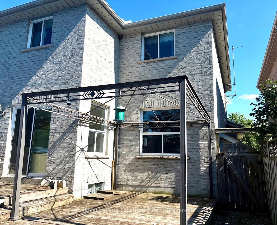 Photo 11 of 24 Merganser Court, Barrie, Painswick South — HOMEH