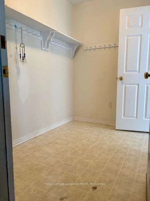 Photo 12 of 24 Merganser Court, Barrie, Painswick South — HOMEH