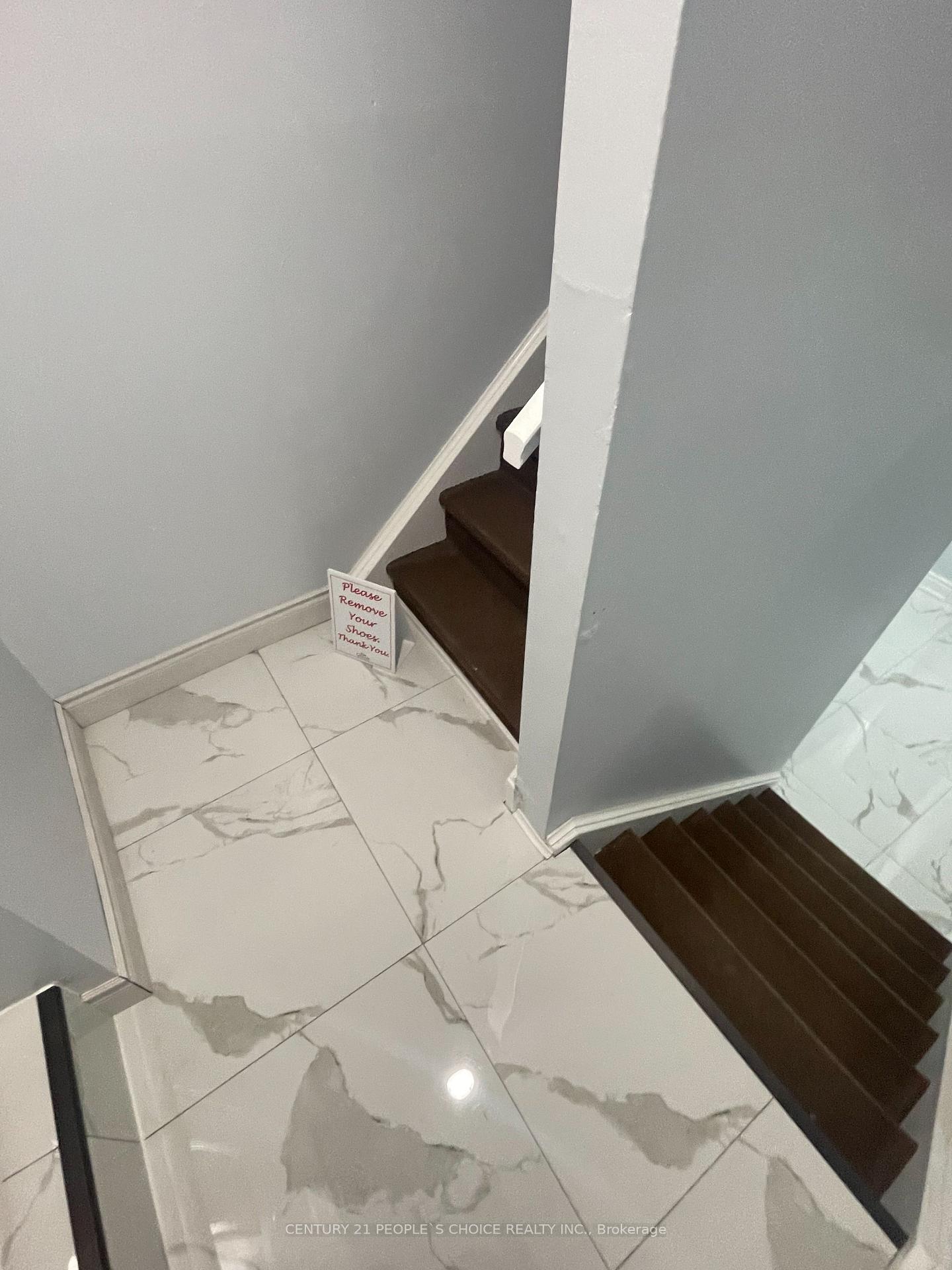 Photo 5 of Unit Bsmt, 358 Kingsbridge Garden Circle, Mississauga, Hurontario — HOMEH