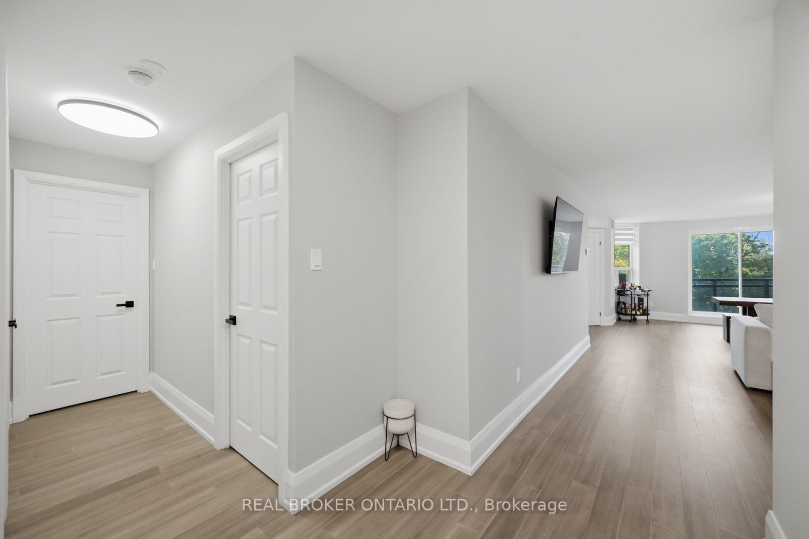 Photo 12 of Unit 220, 100 Arbors Lane, Vaughan, West Woodbridge — HOMEH