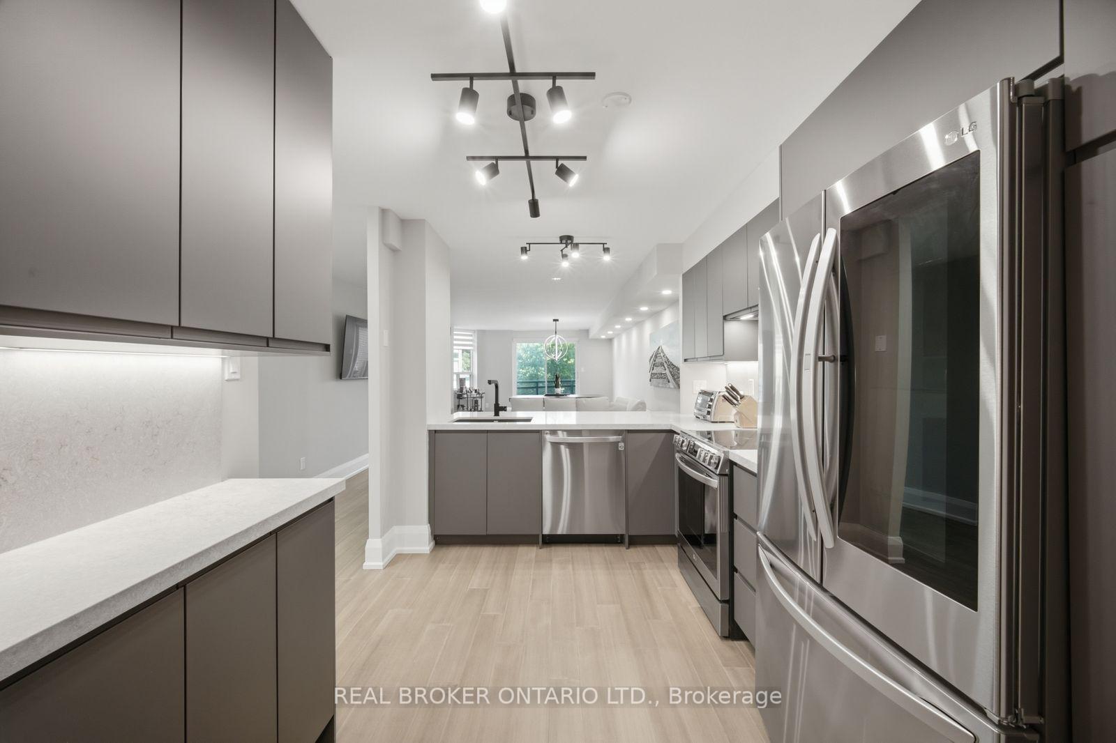 Photo 20 of Unit 220, 100 Arbors Lane, Vaughan, West Woodbridge — HOMEH