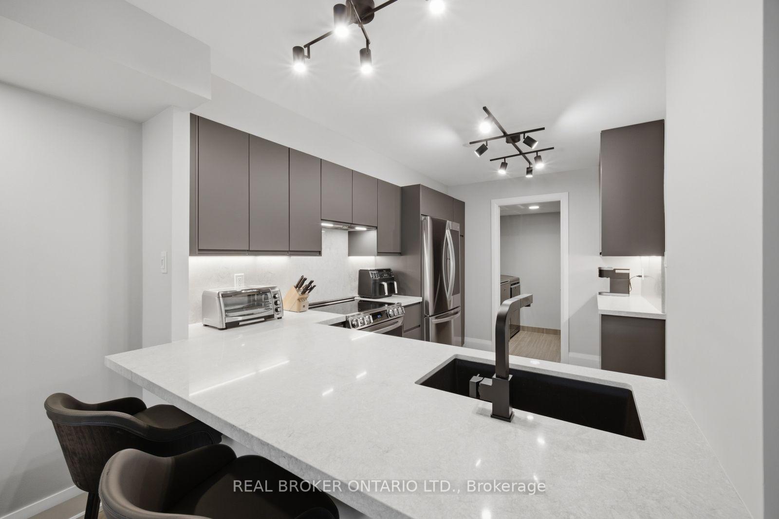 Photo 21 of Unit 220, 100 Arbors Lane, Vaughan, West Woodbridge — HOMEH
