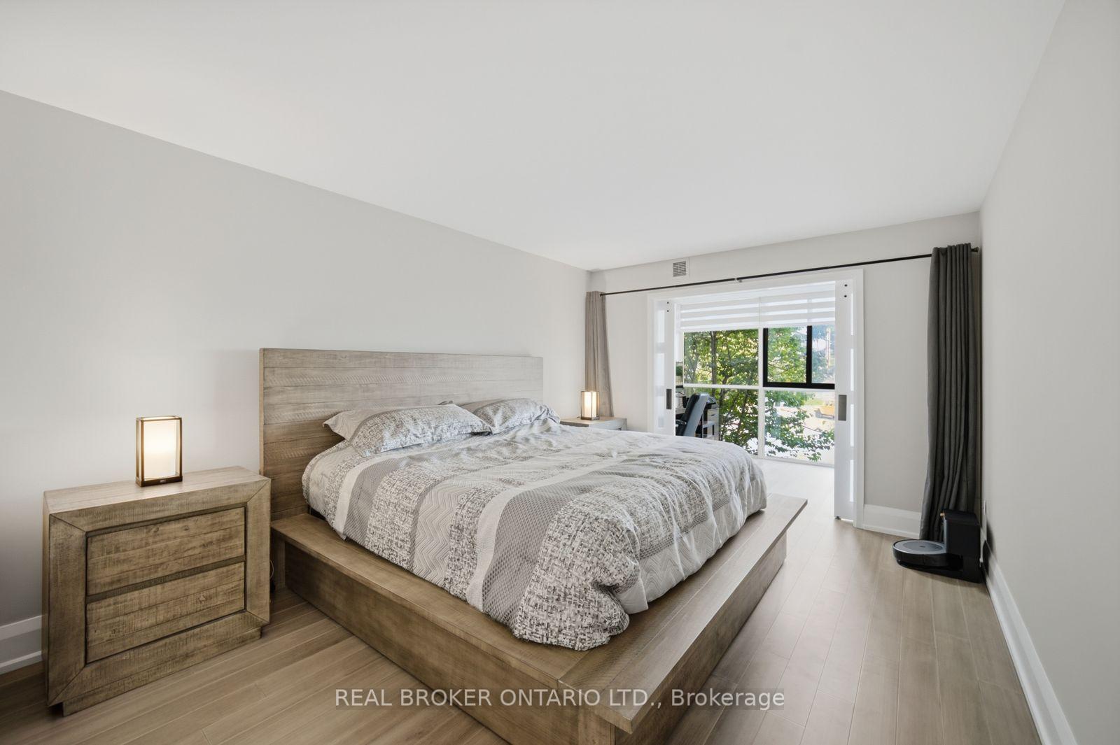 Photo 24 of Unit 220, 100 Arbors Lane, Vaughan, West Woodbridge — HOMEH