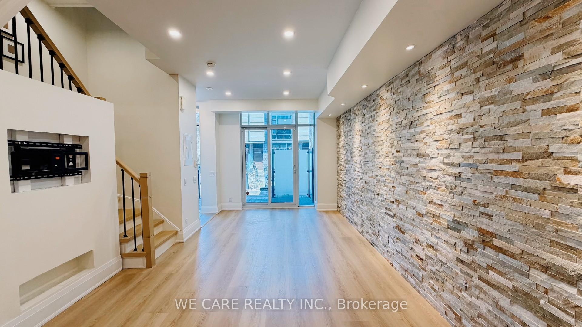 Photo 2 of Unit 15, 15 Valhalla Inn Road, Etobicoke, Islington-City Centre West — HOMEH