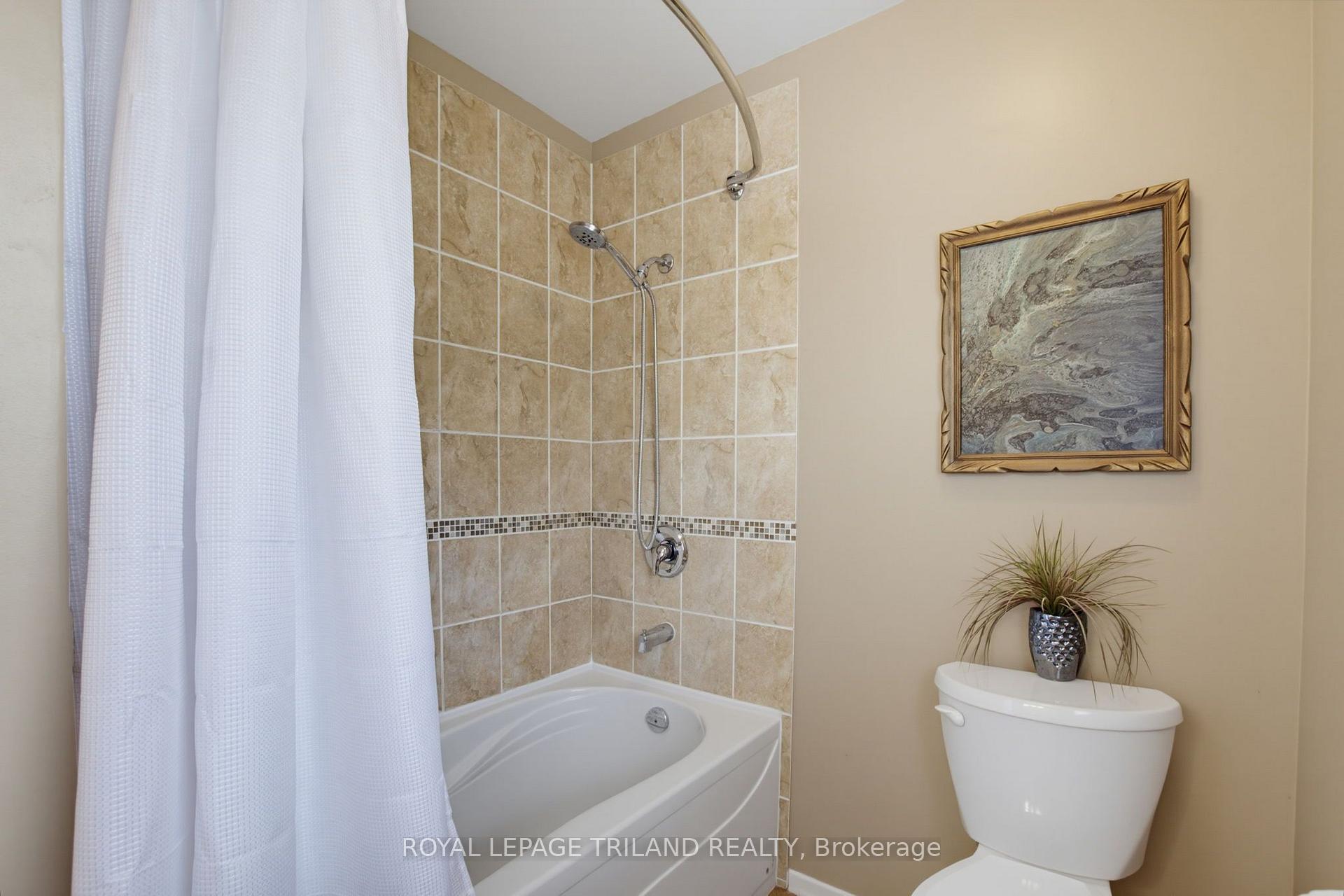 Photo 31 of 91 Leland Road, London, South M — HOMEH