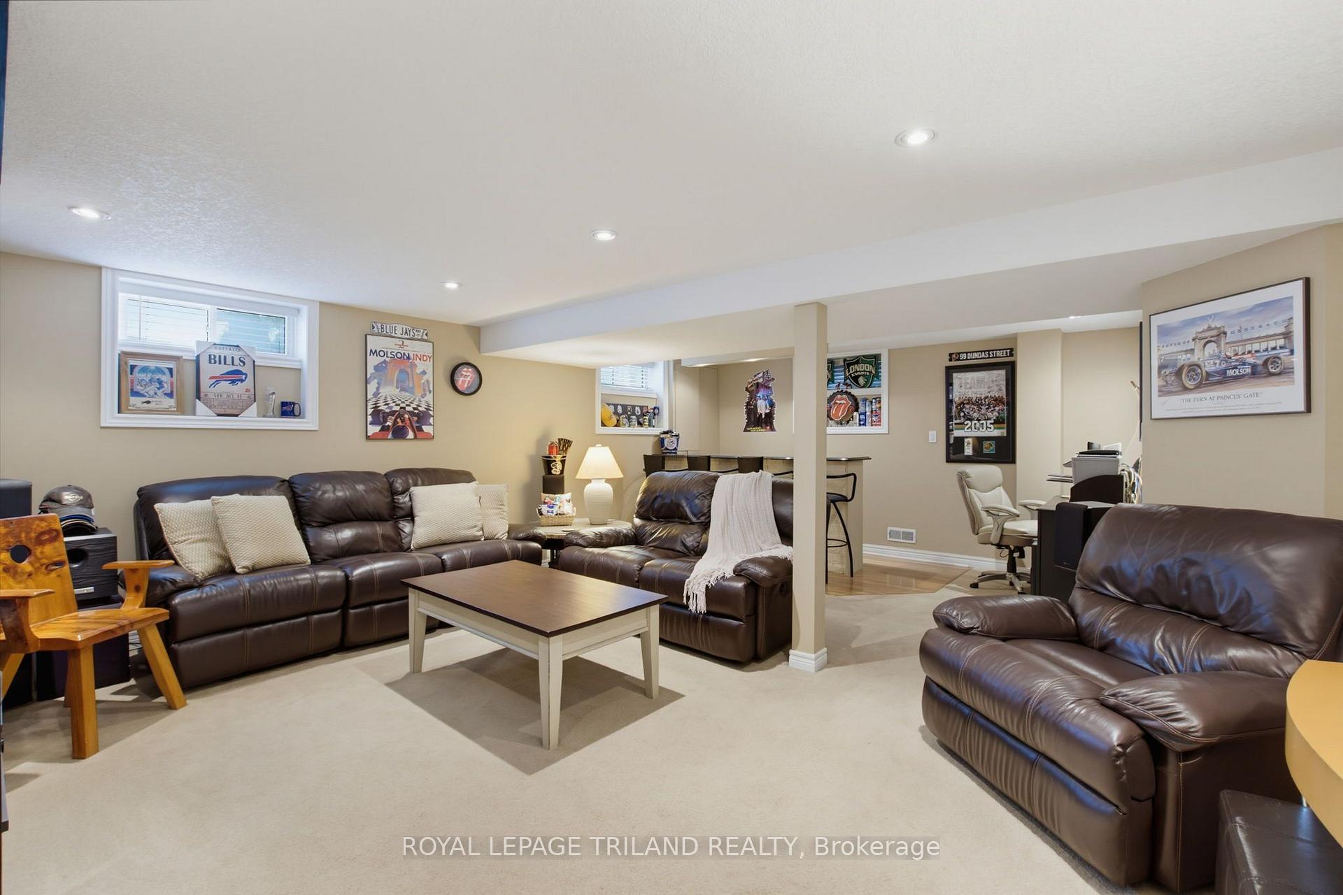 Photo 33 of 91 Leland Road, London, South M — HOMEH