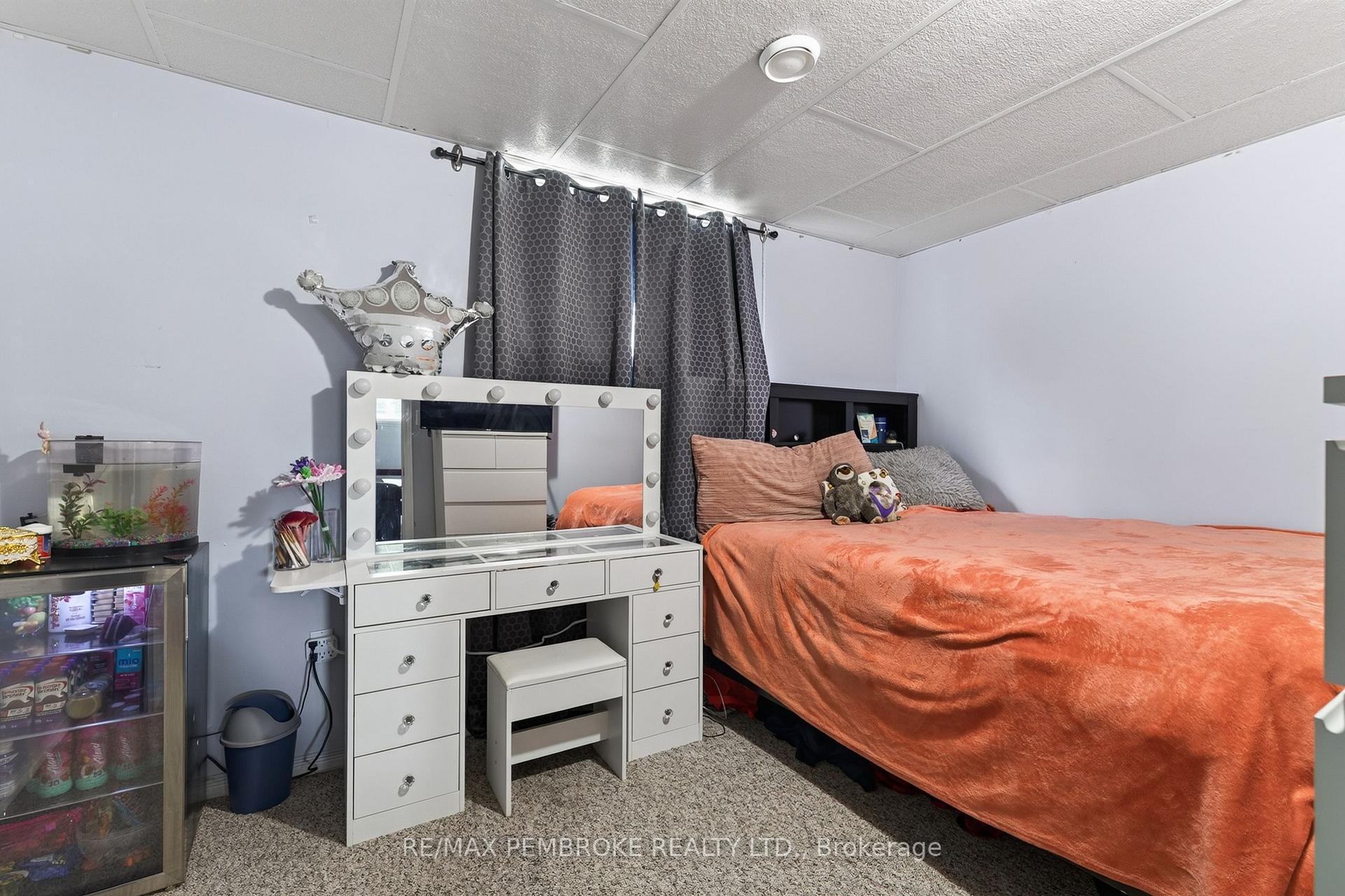 Photo 42 of 4 Winfield Street, Petawawa, Petawawa — HOMEH