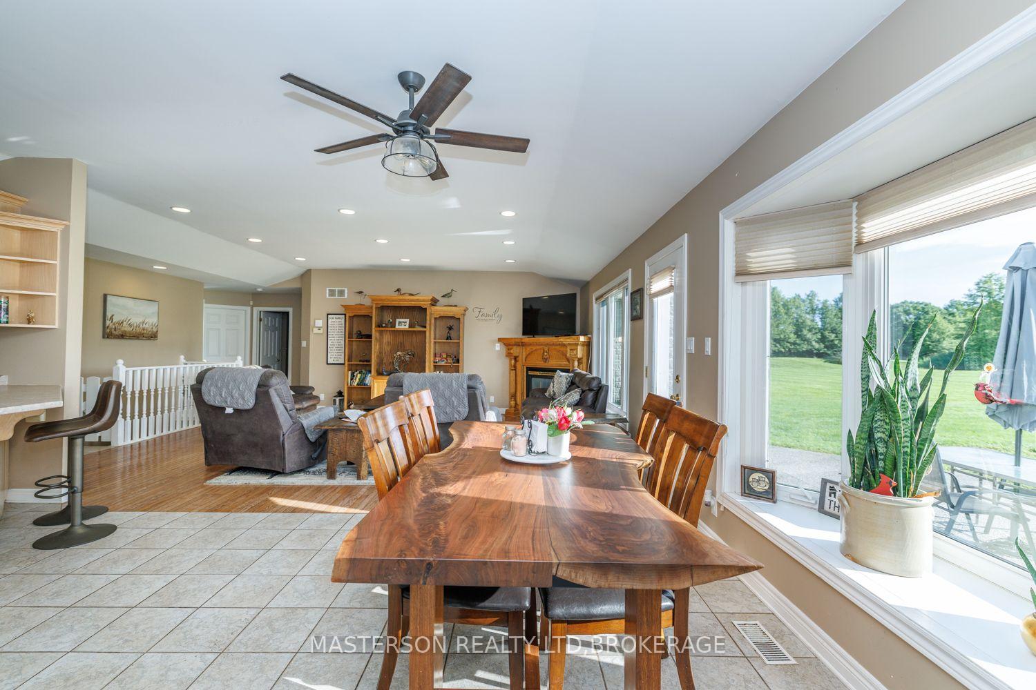 Photo 12 of 14064 King Road, Niagara Falls, Lyons Creek — HOMEH