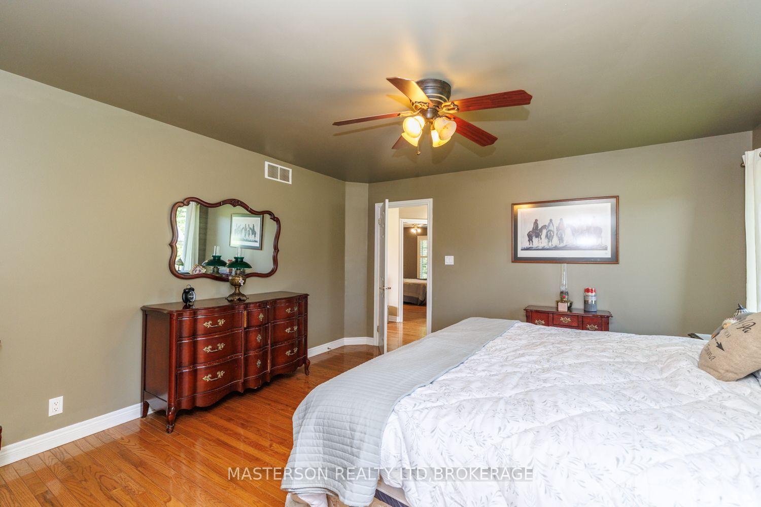 Photo 18 of 14064 King Road, Niagara Falls, Lyons Creek — HOMEH