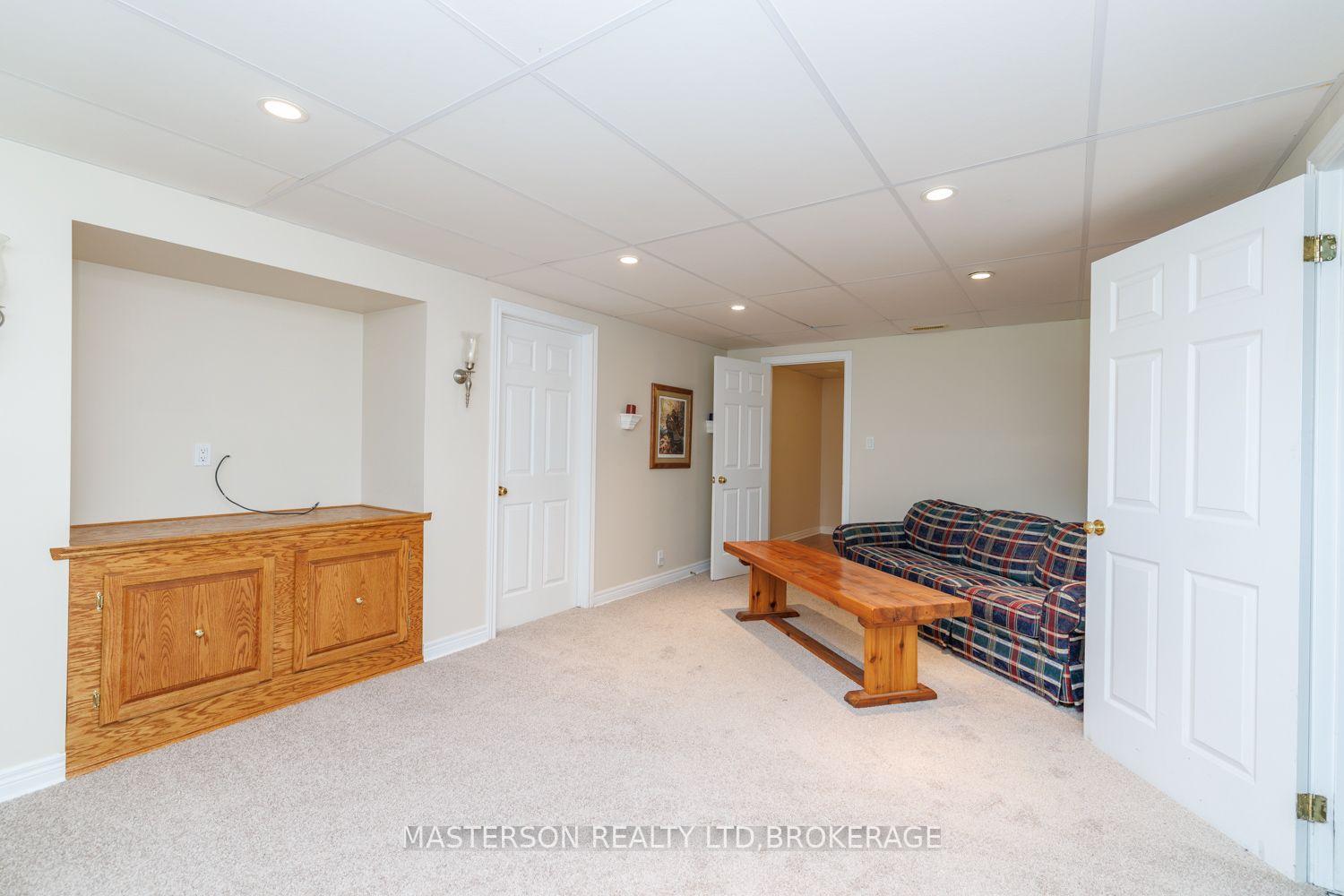 Photo 23 of 14064 King Road, Niagara Falls, Lyons Creek — HOMEH
