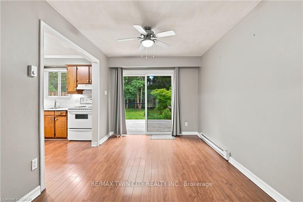 Photo 16 of 18 Ralgreen Crescent, Kitchener, Victoria Hills — HOMEH