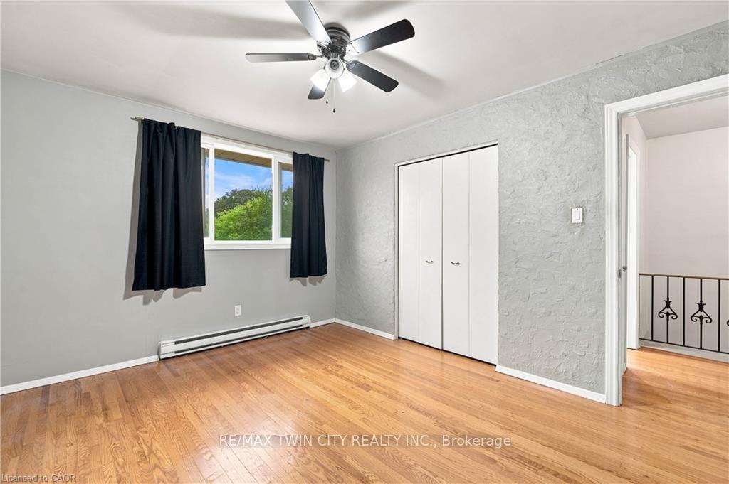 Photo 21 of 18 Ralgreen Crescent, Kitchener, Victoria Hills — HOMEH