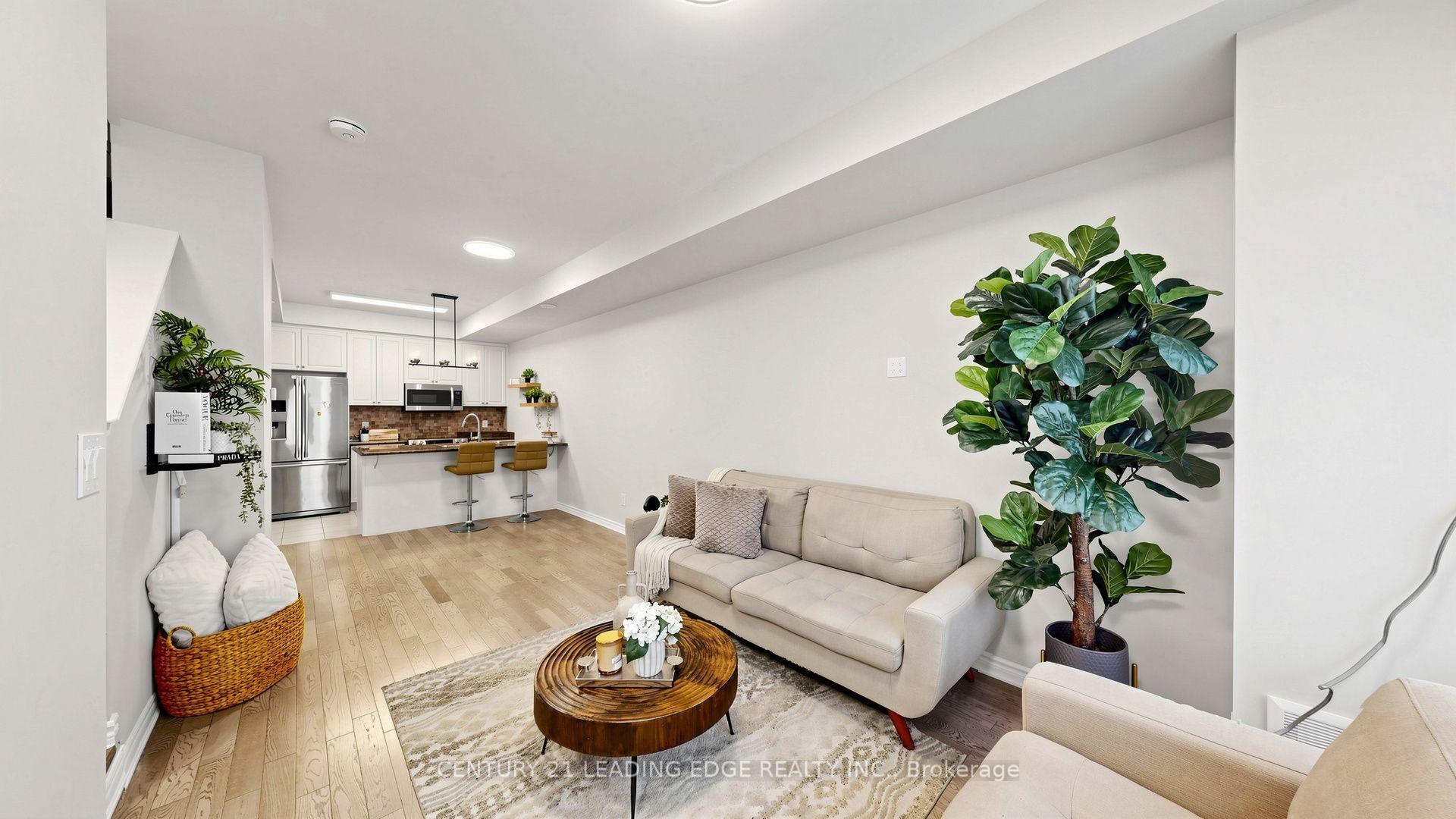 Photo 8 of Unit 13, 25 Heron Park Place, Scarborough, West Hill — HOMEH