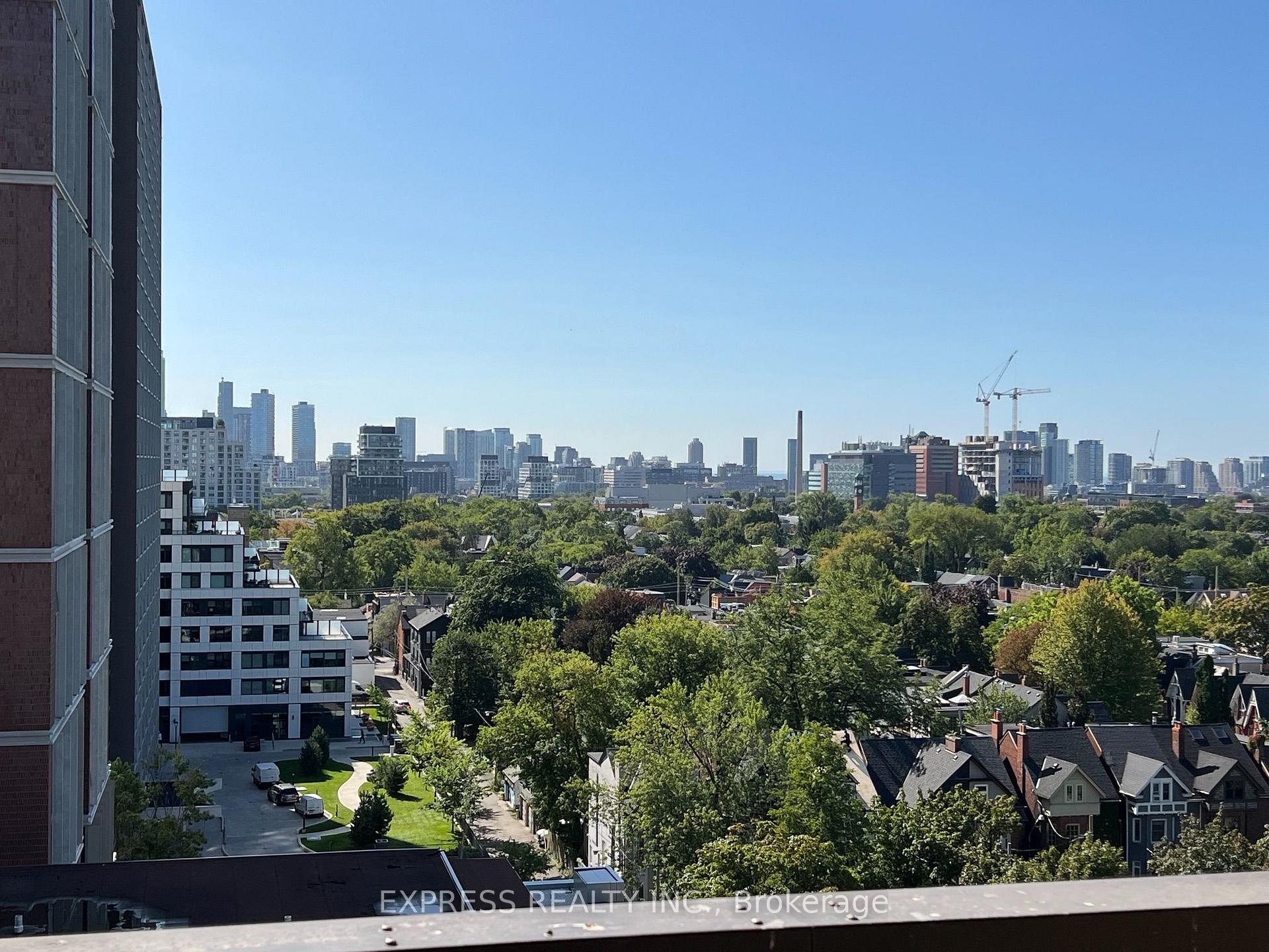 Photo 7 of Unit 906, 720 Spadina Avenue, Toronto, University — HOMEH
