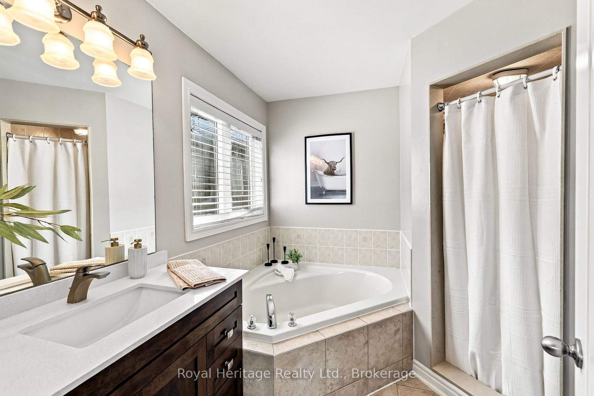Photo 28 of 20 Bagnell Crescent, Clarington, Bowmanville — HOMEH