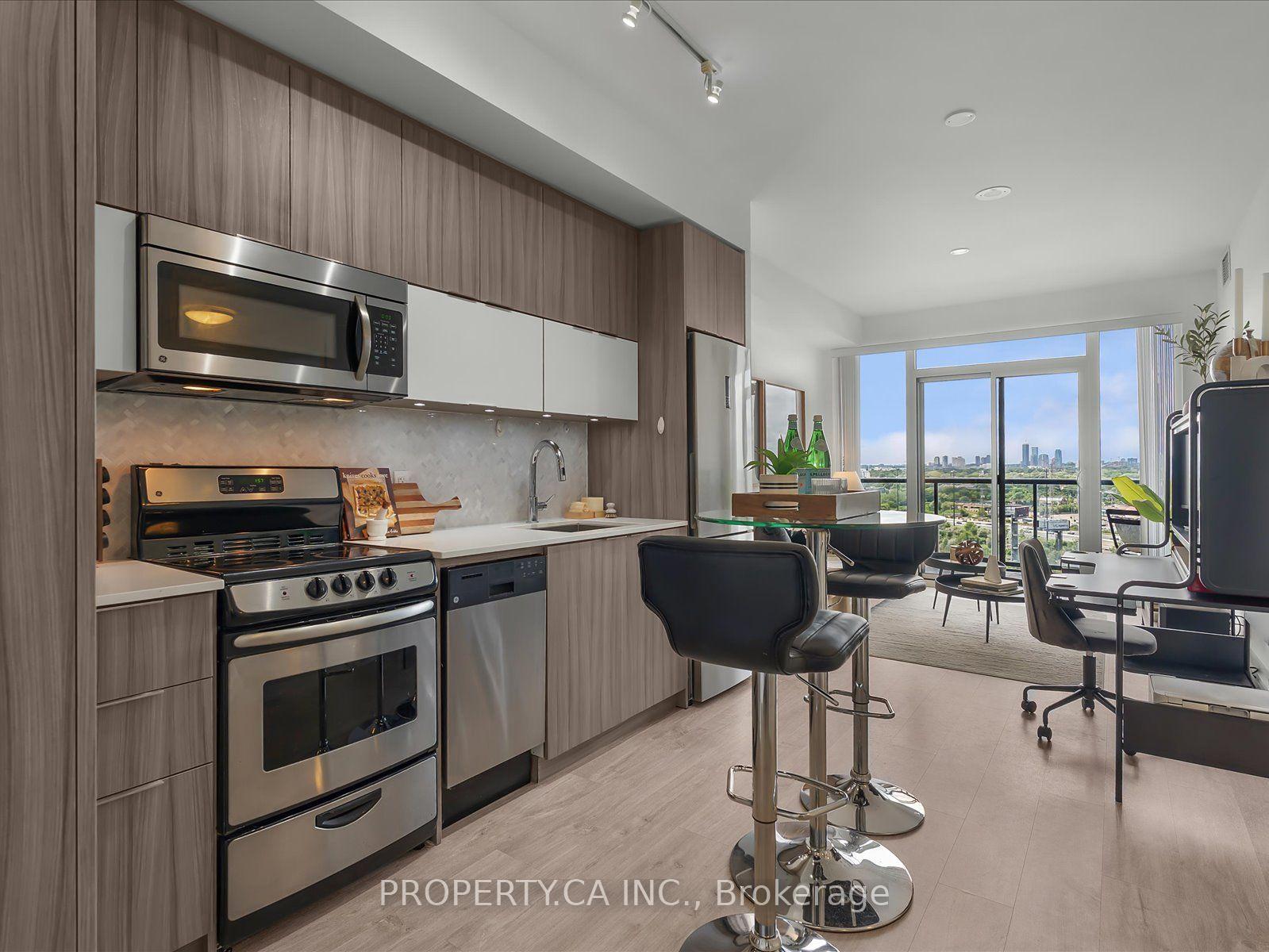 Photo 3 of Unit 1906, 56 Annie Craig Drive, Etobicoke, Mimico — HOMEH