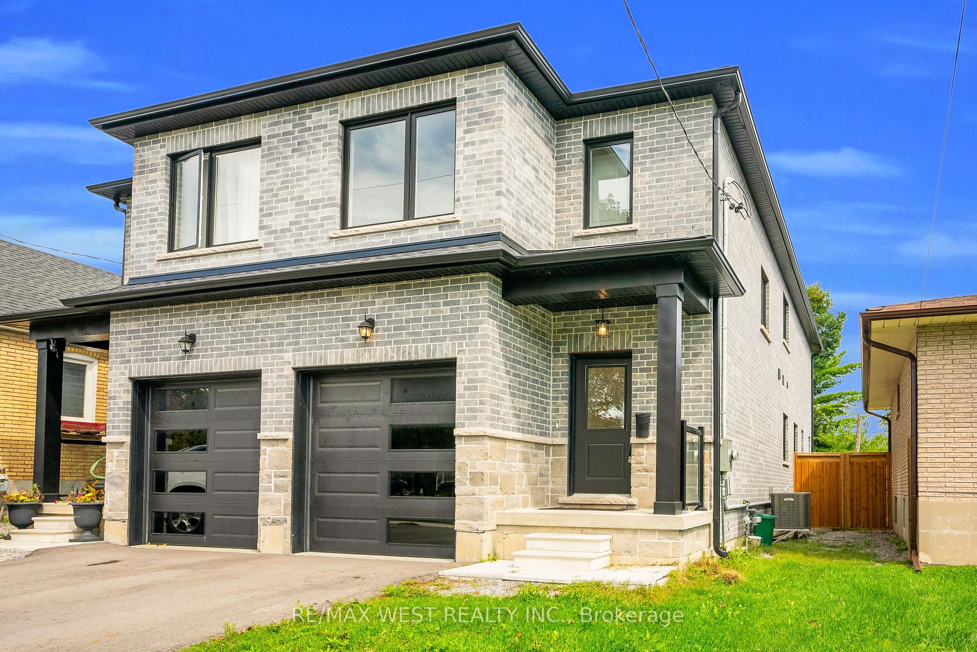 Photo 2 of 131 Guelph Street, Oshawa, Donevan — HOMEH