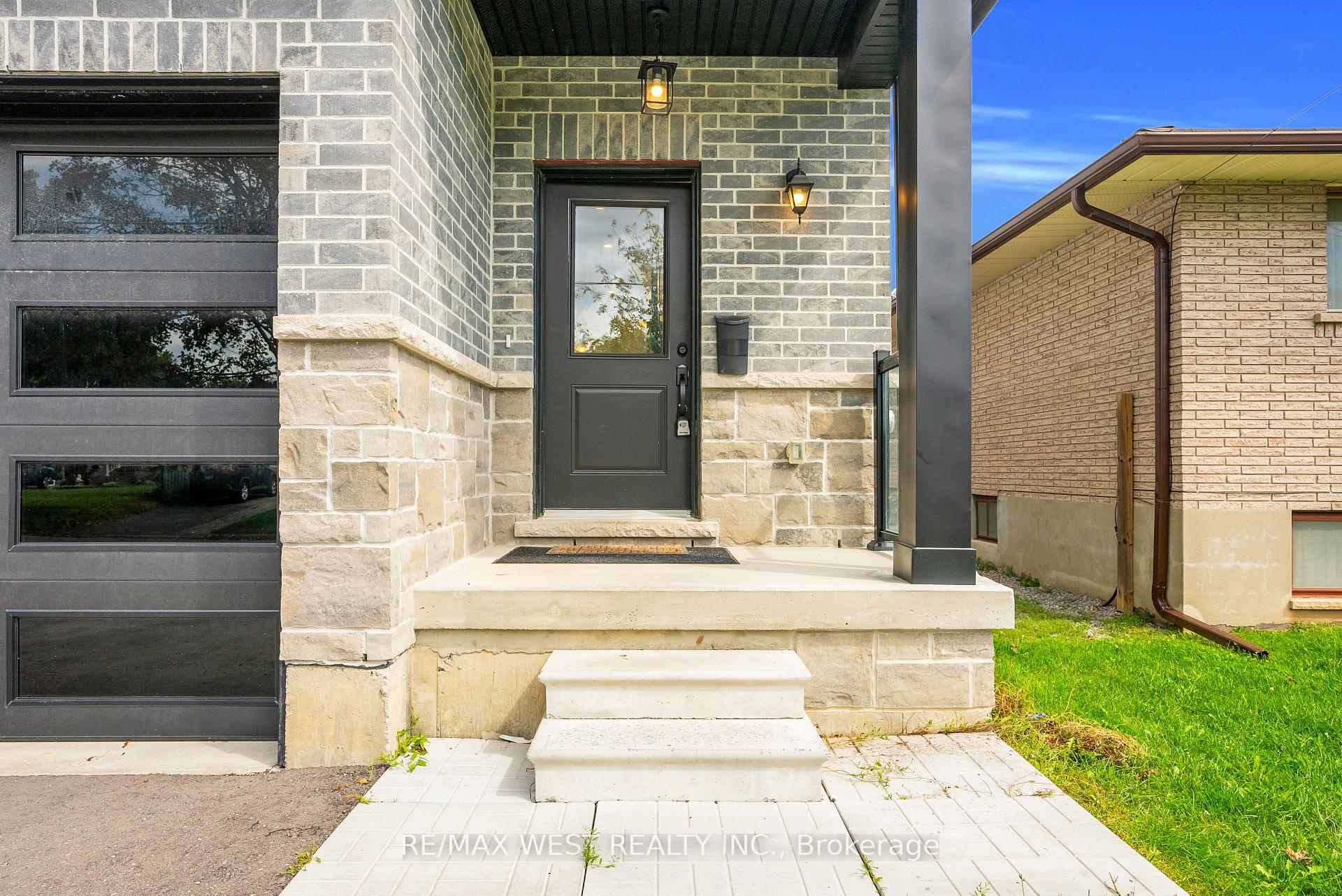 Photo 4 of 131 Guelph Street, Oshawa, Donevan — HOMEH